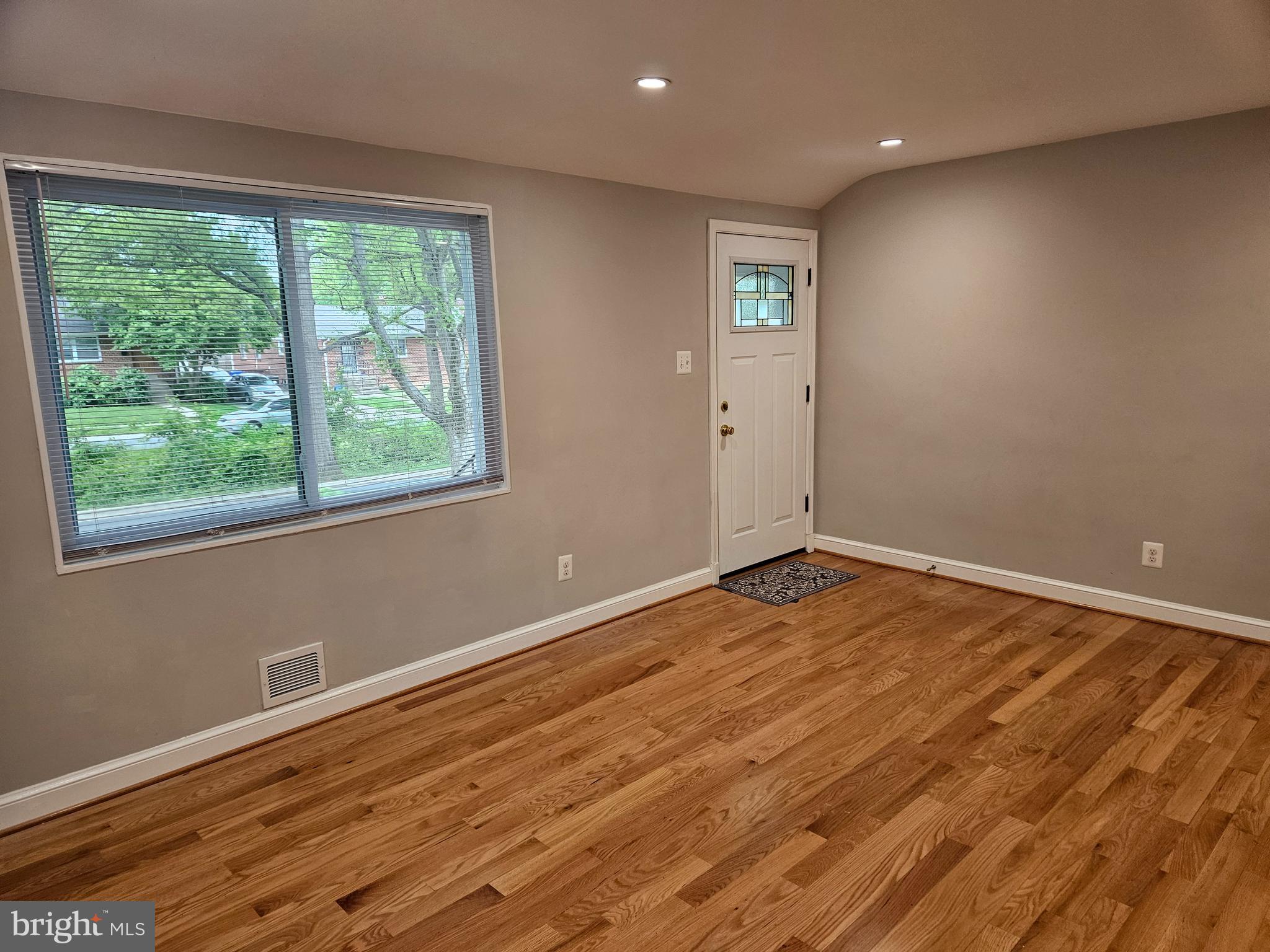 WHEATON FOREST - Residential