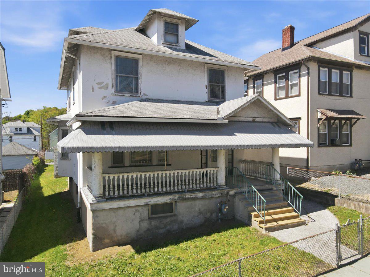 539 HARRISON AVENUE