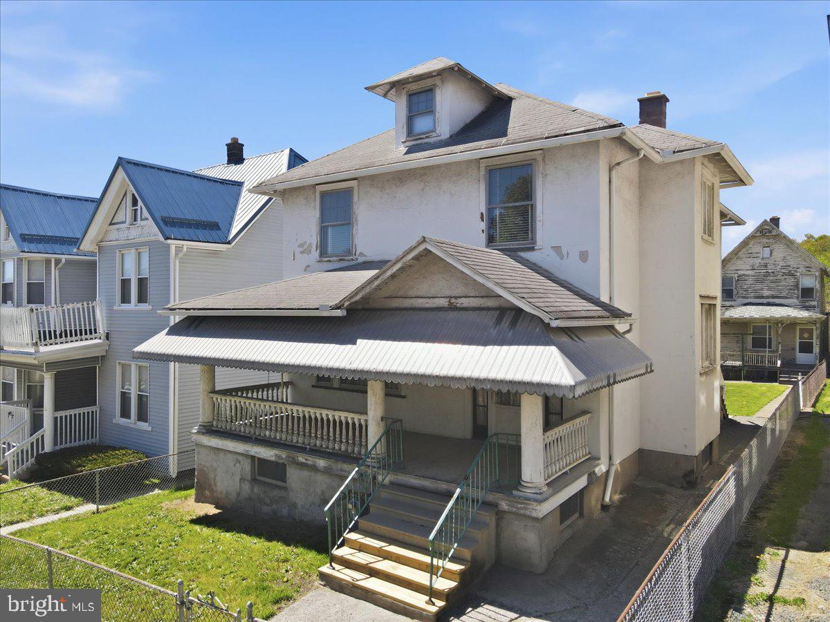 539 HARRISON AVENUE