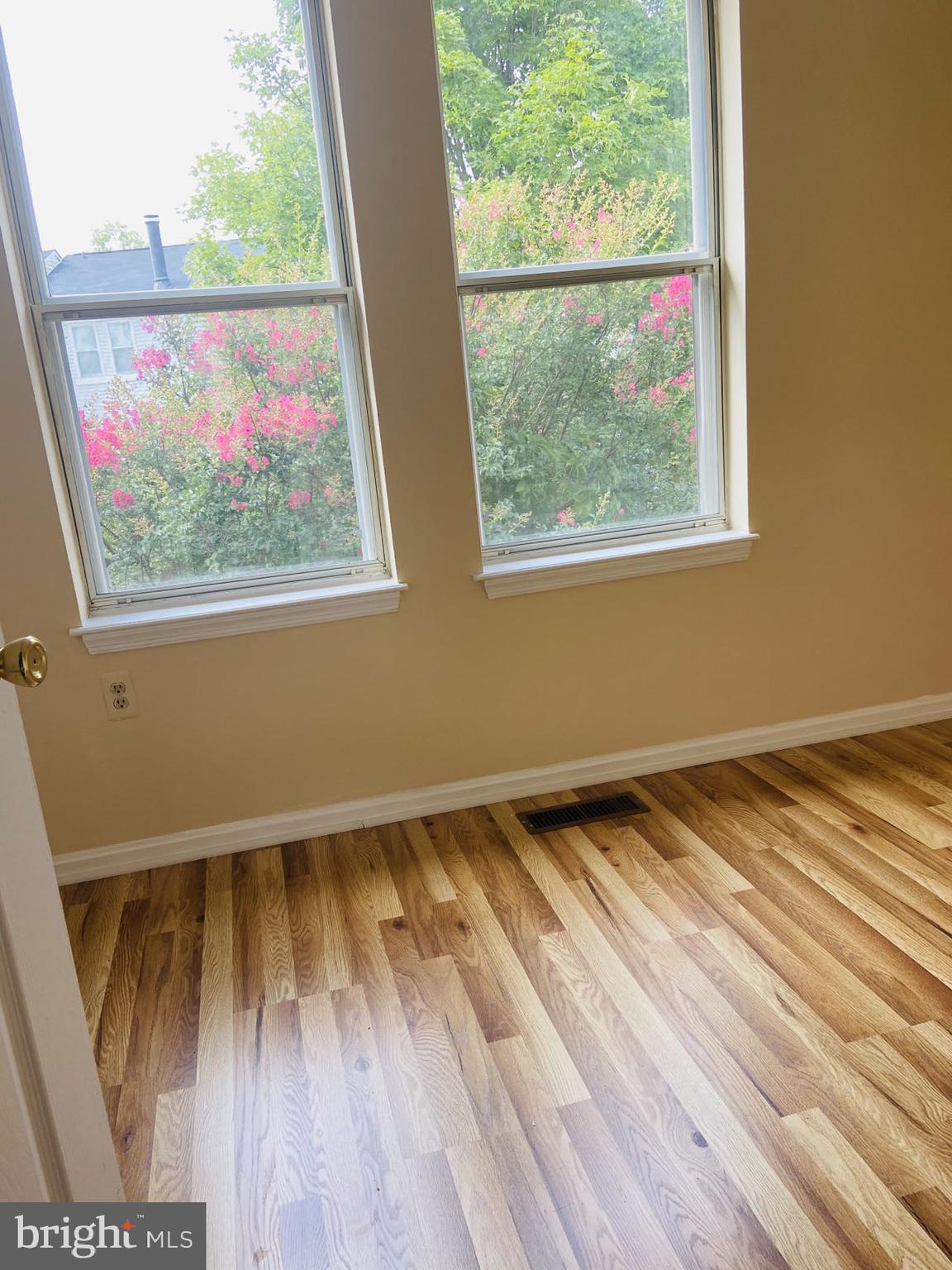 FAIRLAND - Residential Lease