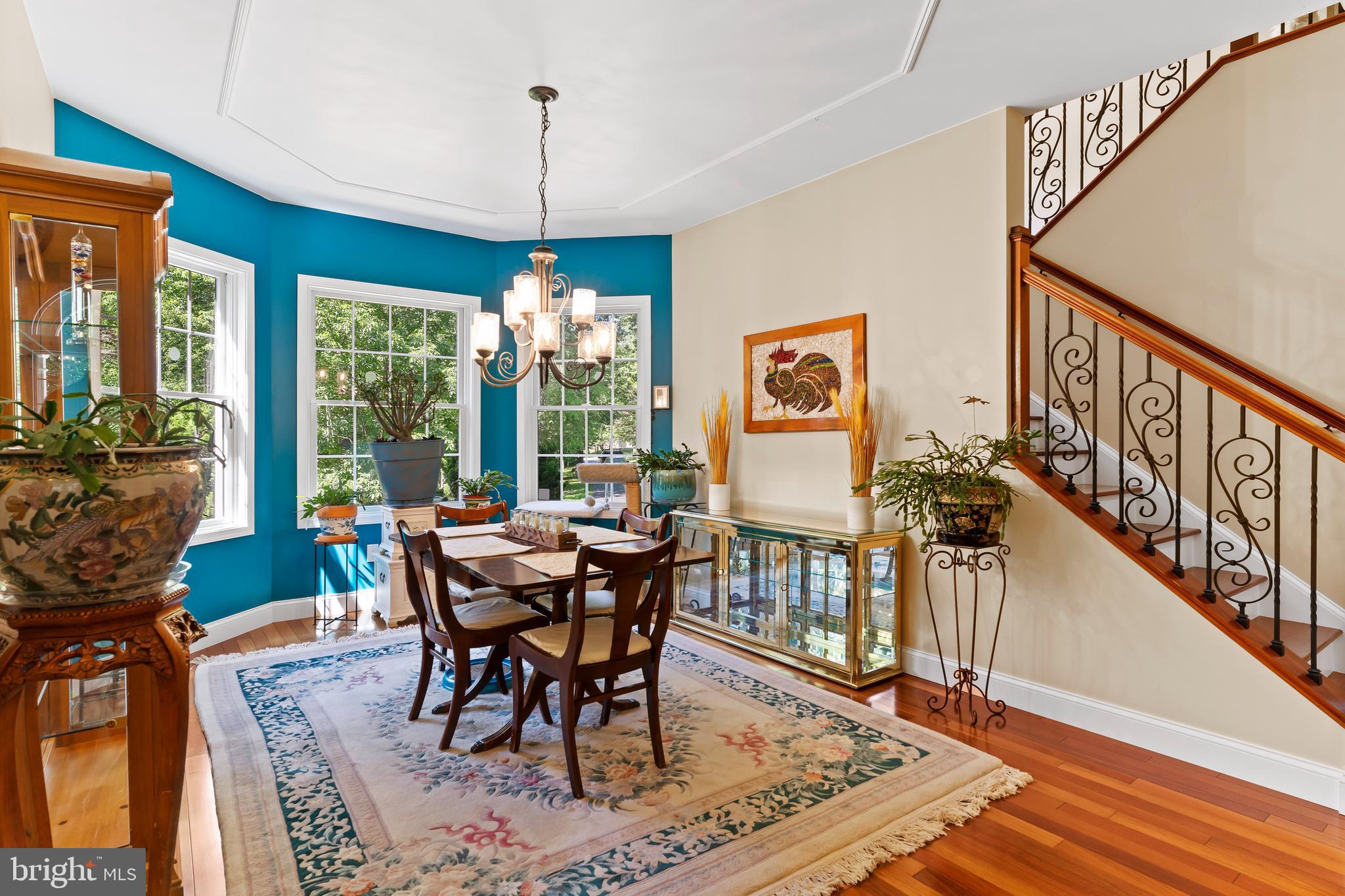 1760 WHITE OAK CIRCLE