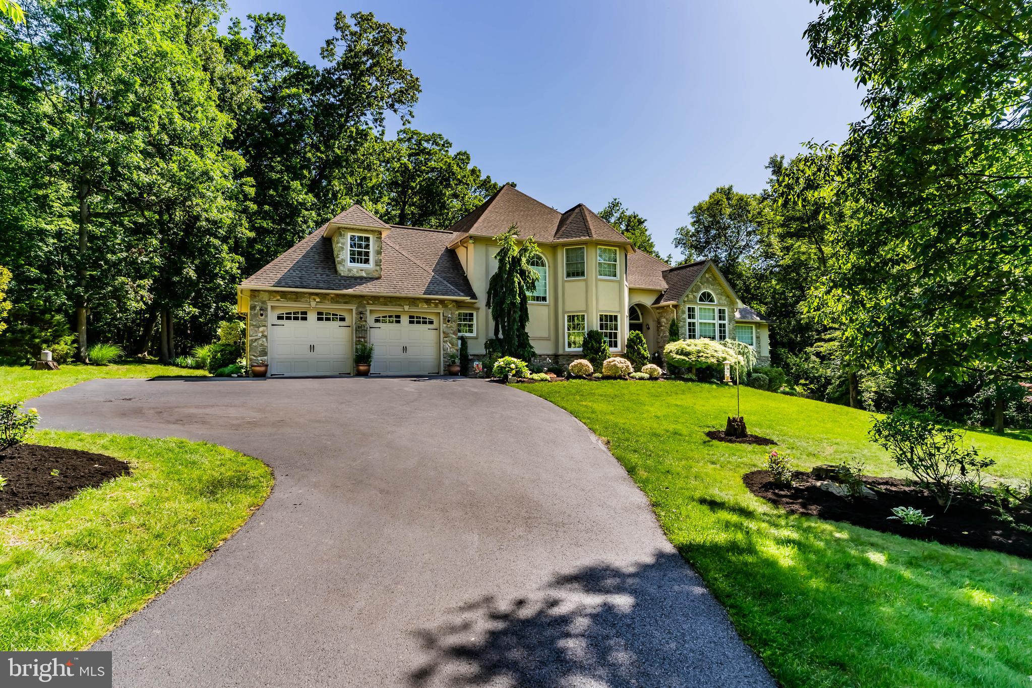 1760 WHITE OAK CIRCLE