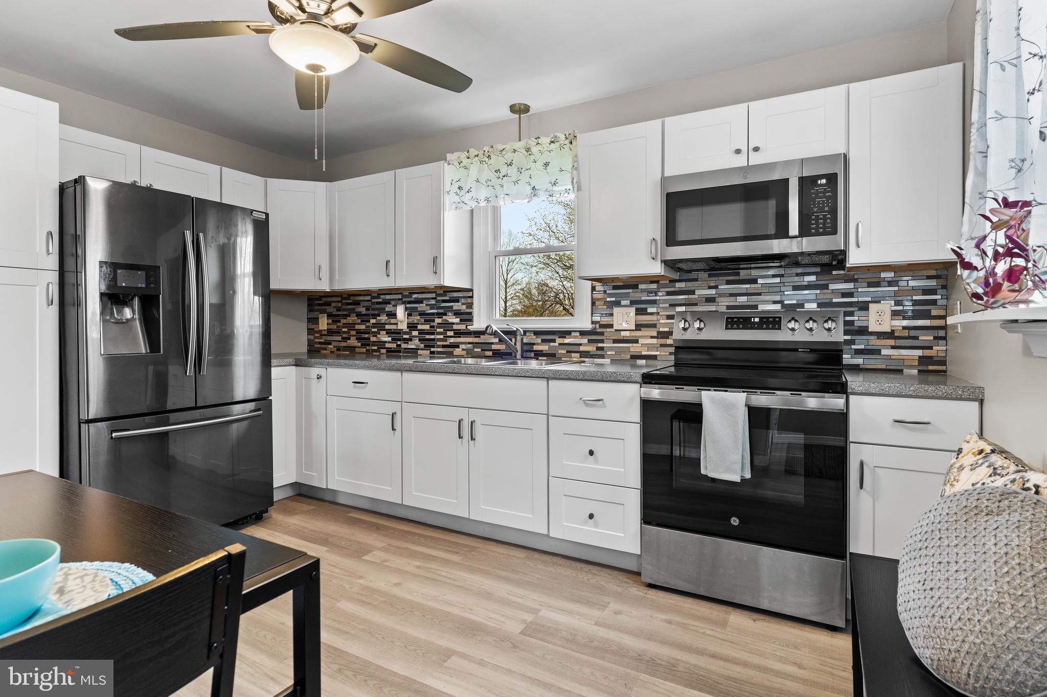 PLEASANT HILLS - Residential