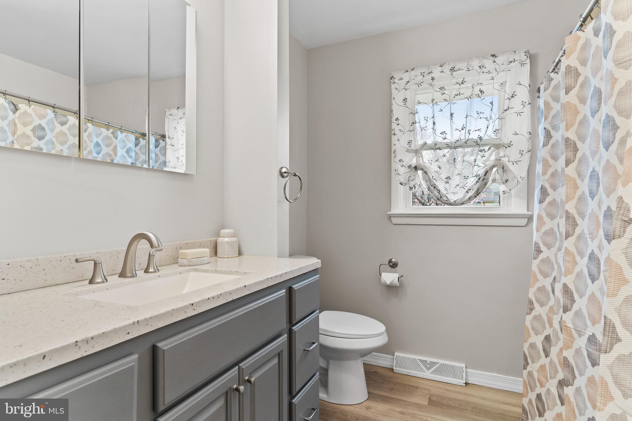 PLEASANT HILLS - Residential