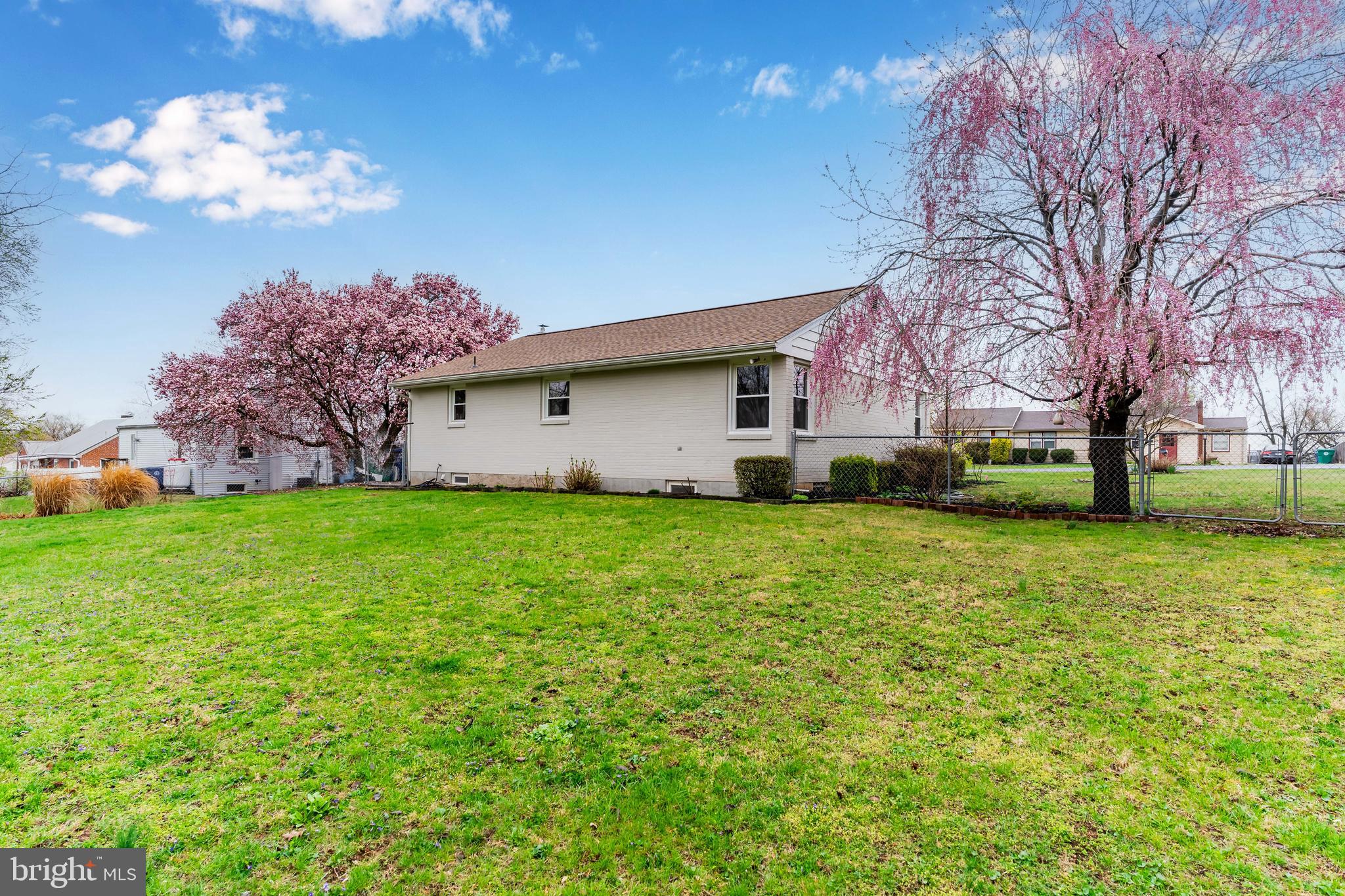 PLEASANT HILLS - Residential