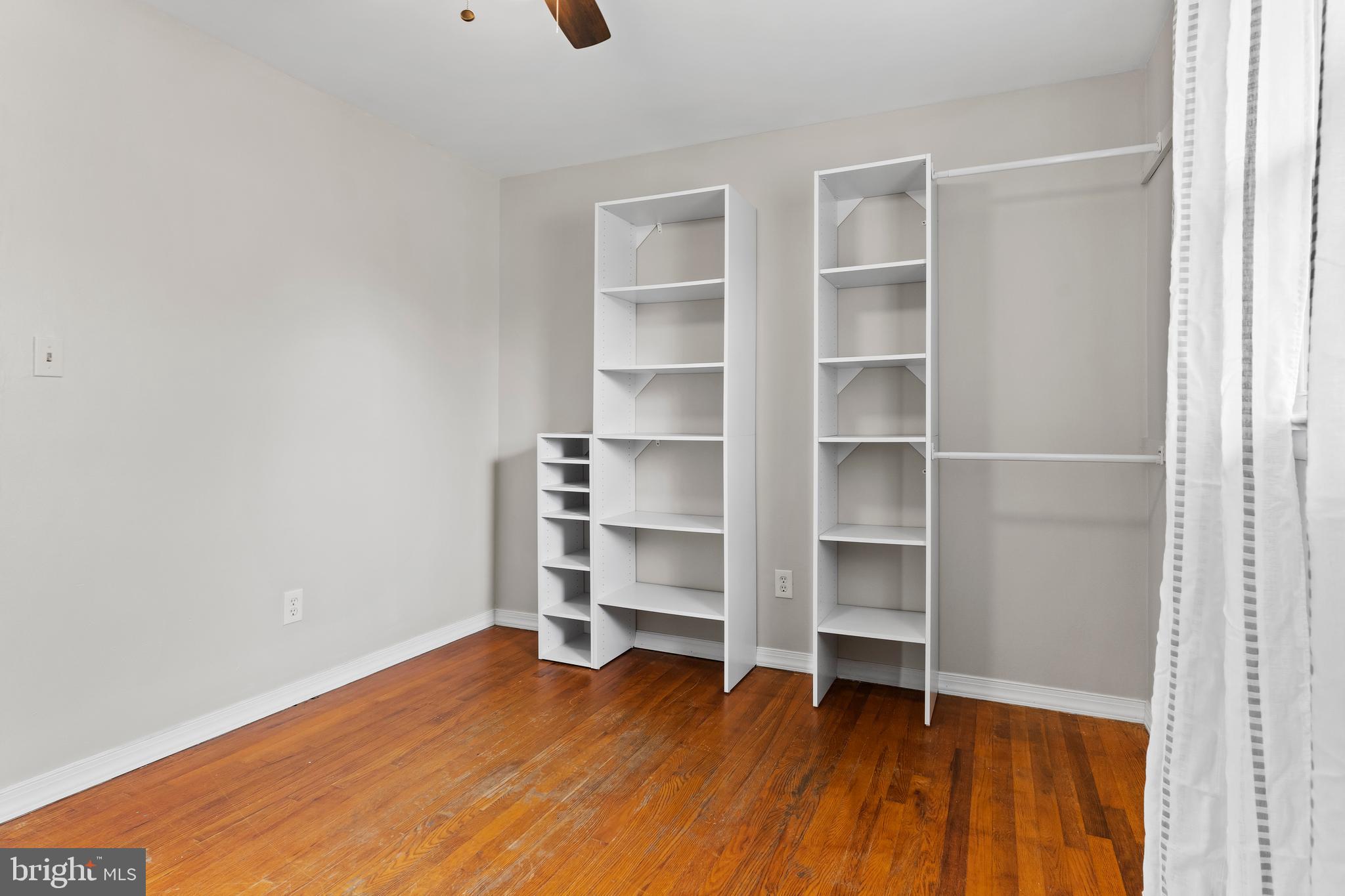 PLEASANT HILLS - Residential