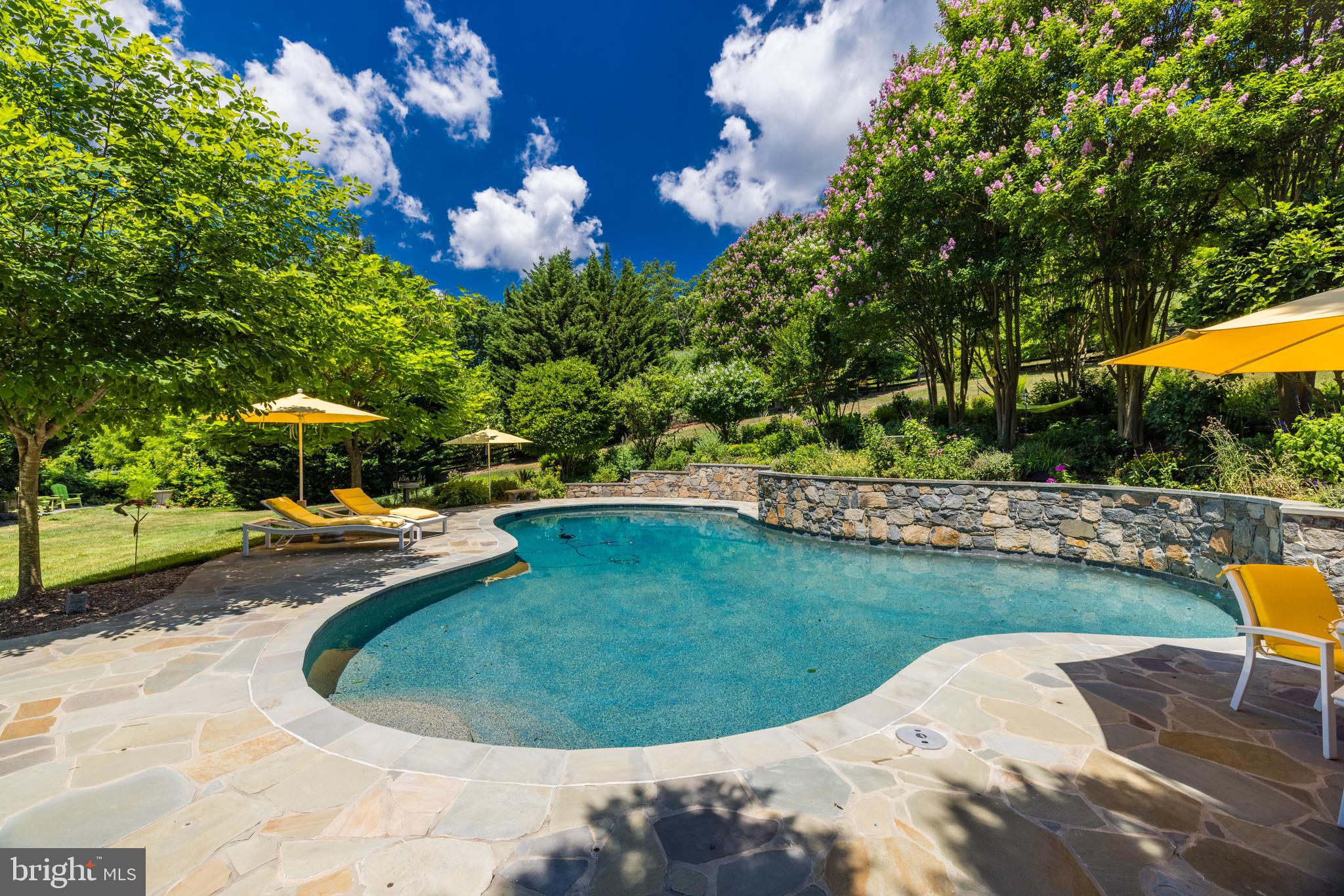 BEACON HILL - Residential