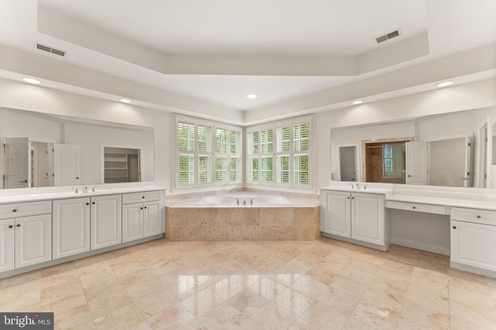 BEACON HILL - Residential