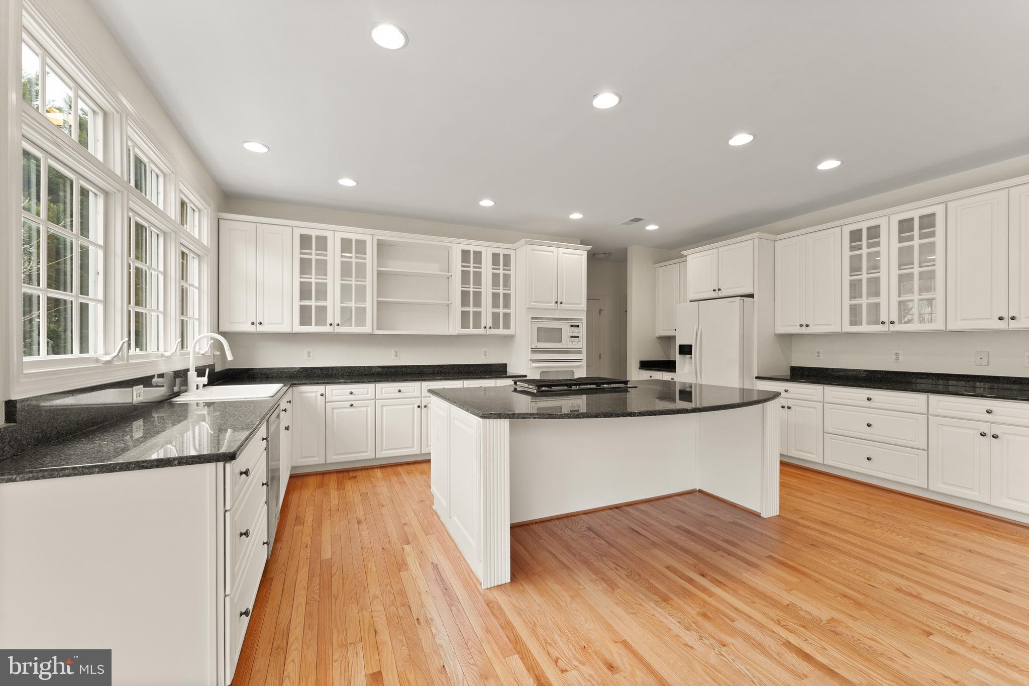 BEACON HILL - Residential