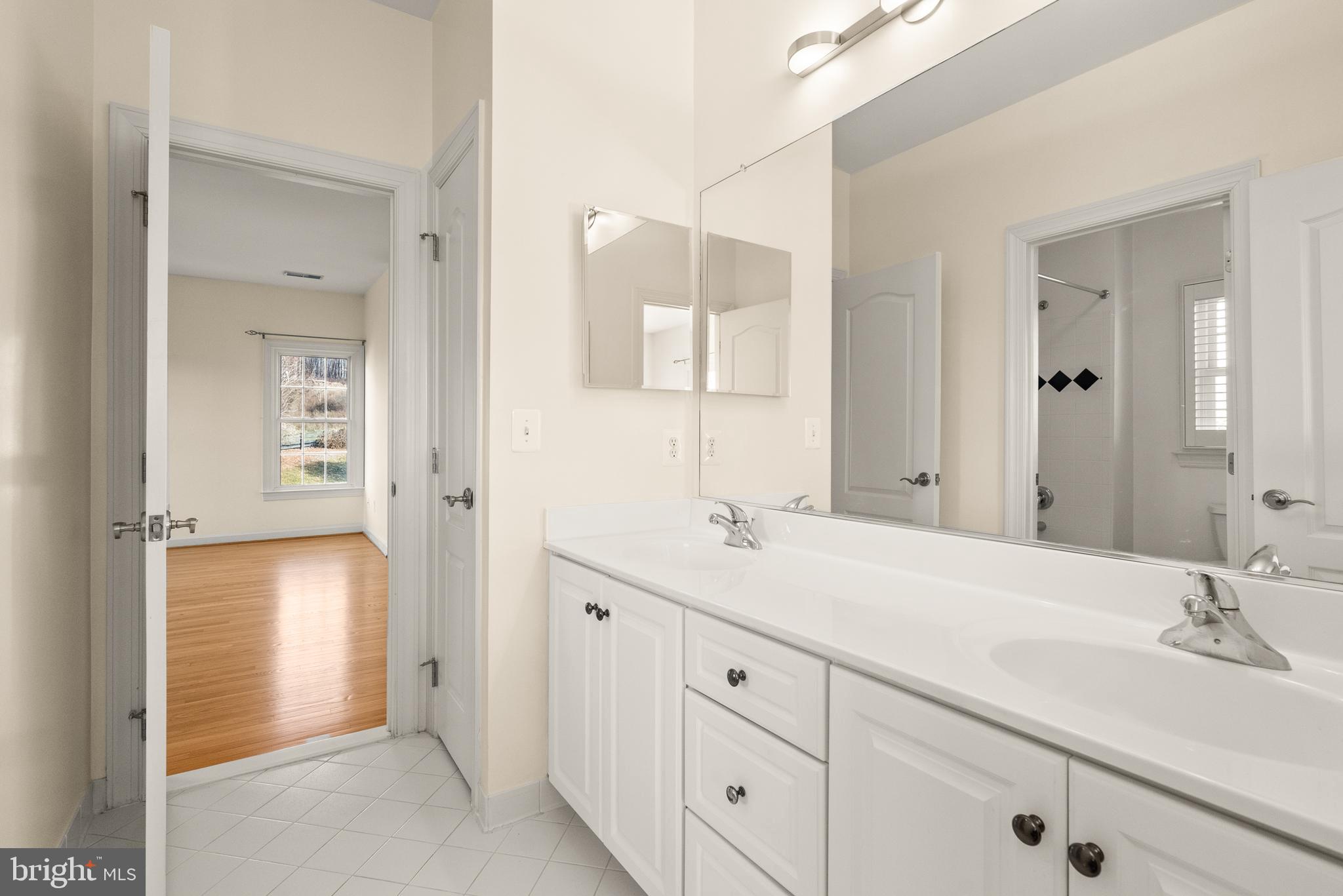 BEACON HILL - Residential