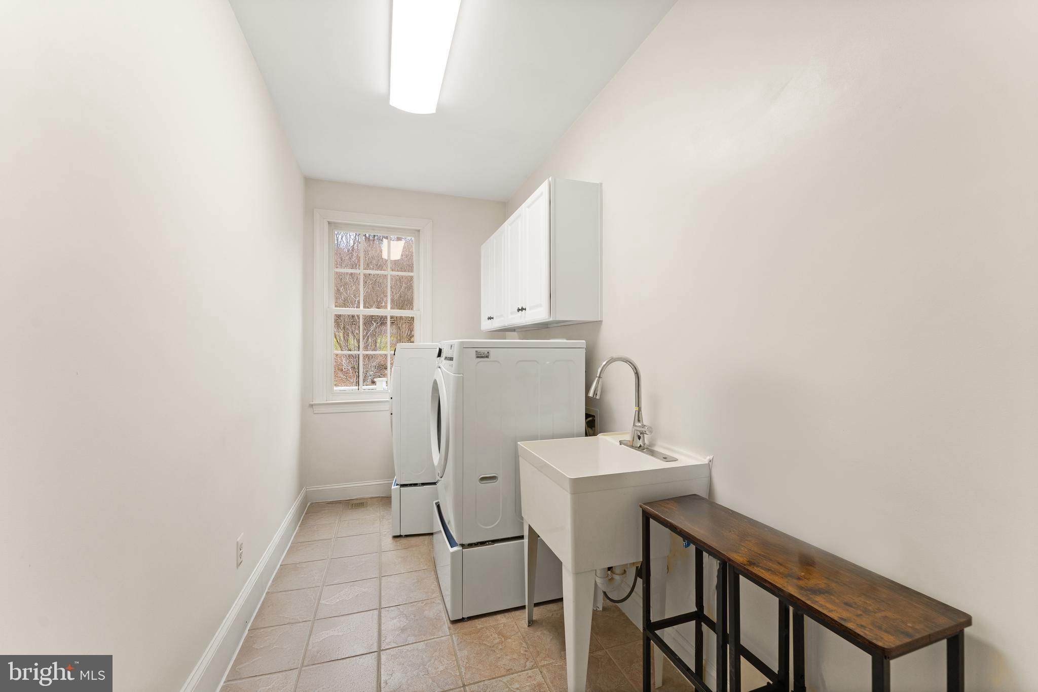 BEACON HILL - Residential