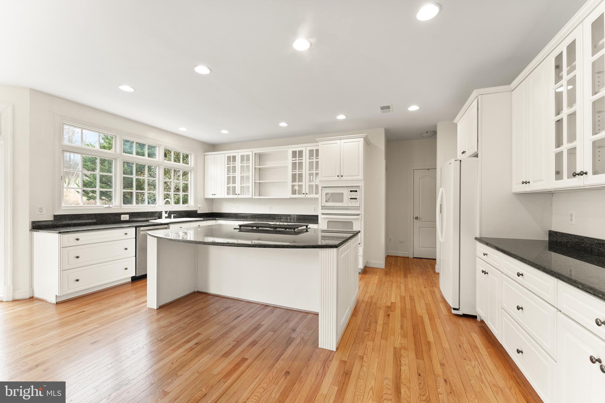 BEACON HILL - Residential