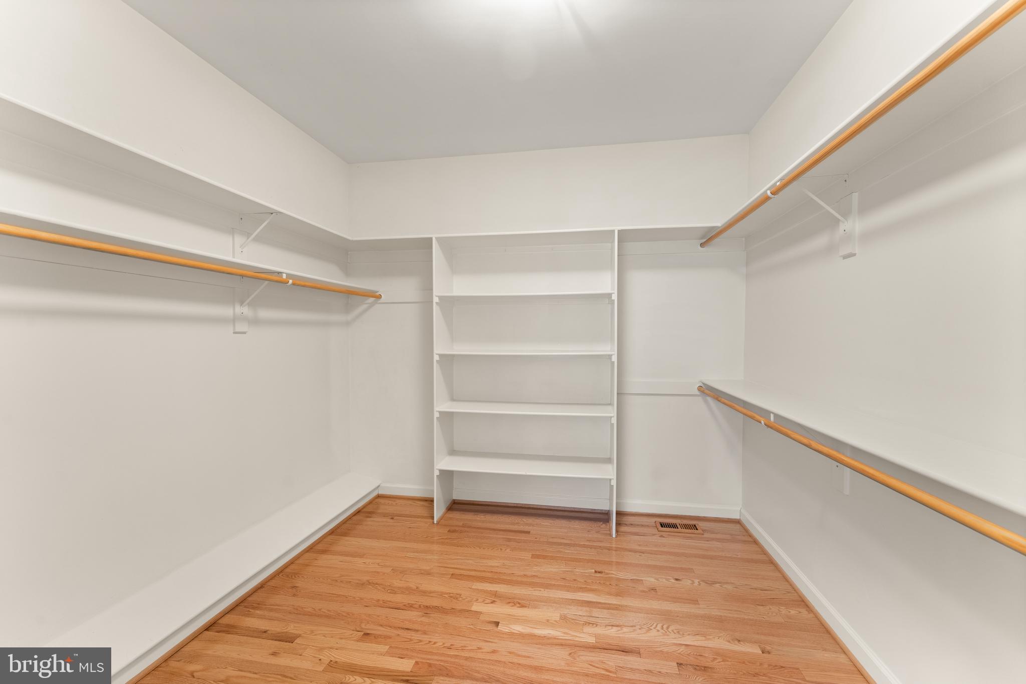 BEACON HILL - Residential