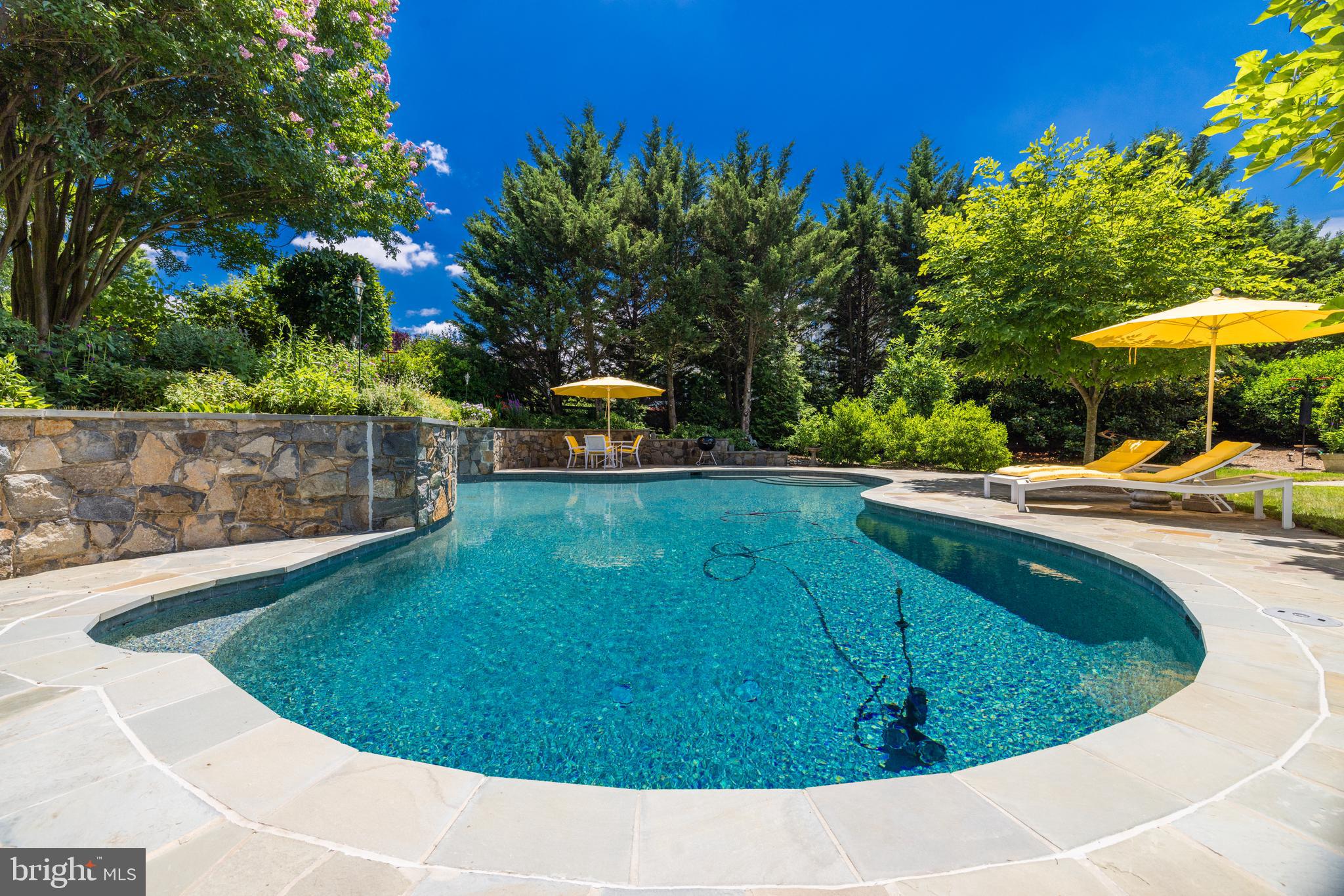 BEACON HILL - Residential