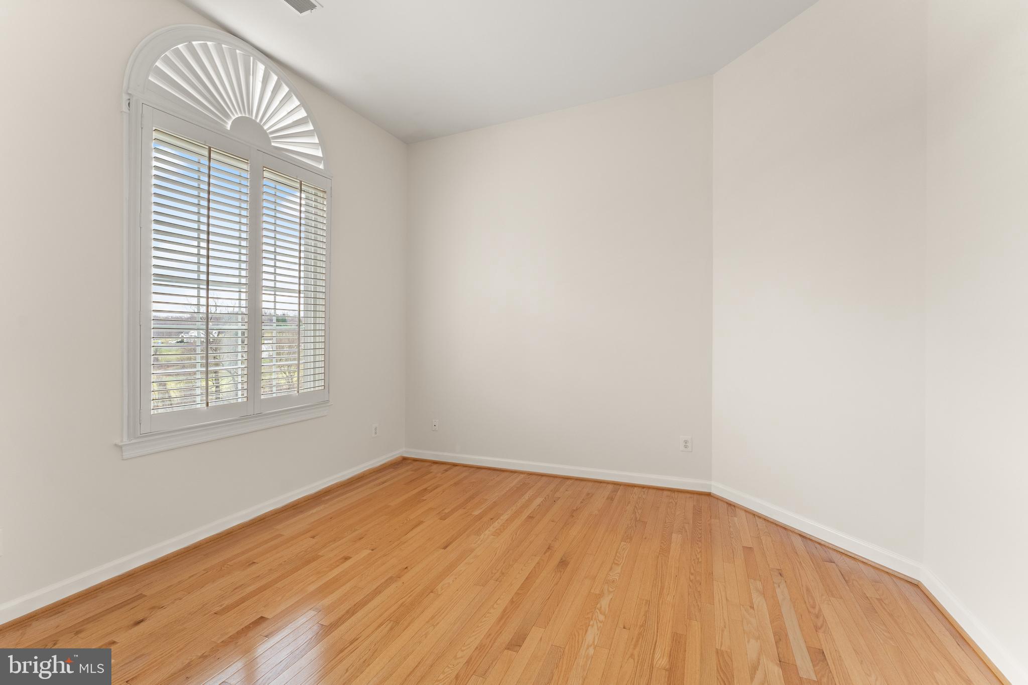 BEACON HILL - Residential