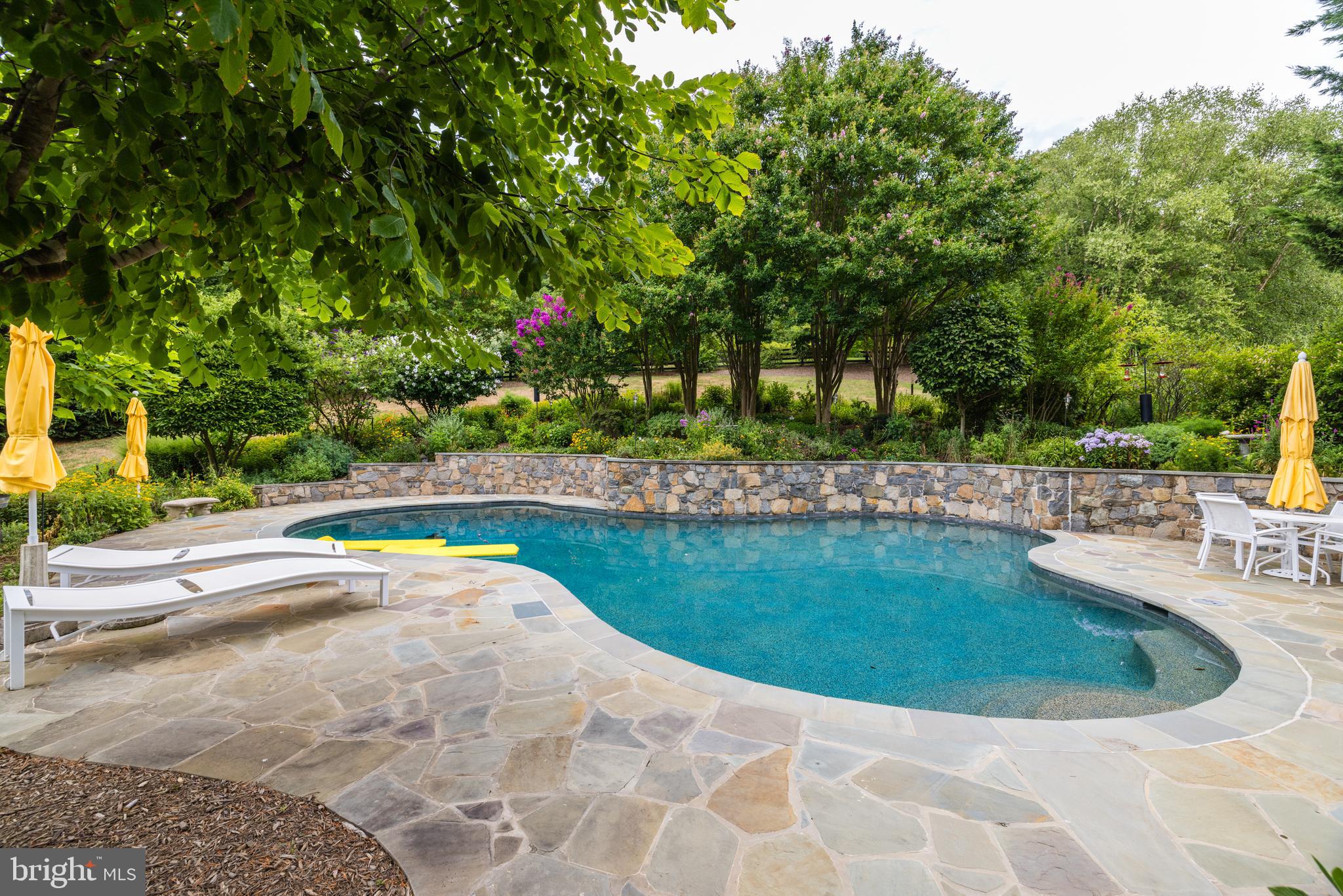 BEACON HILL - Residential