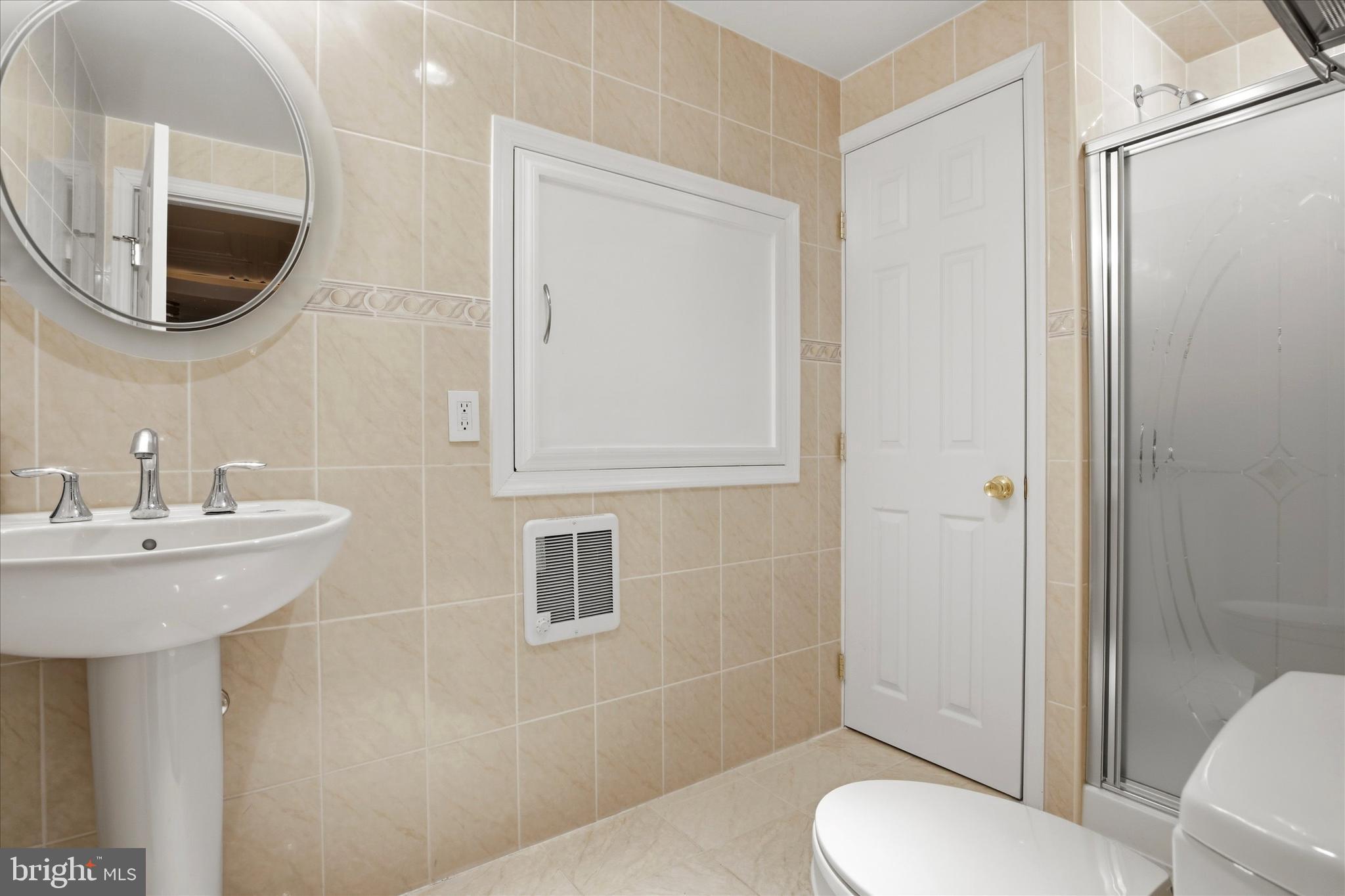 NORTHAMPTON ESTS - Residential