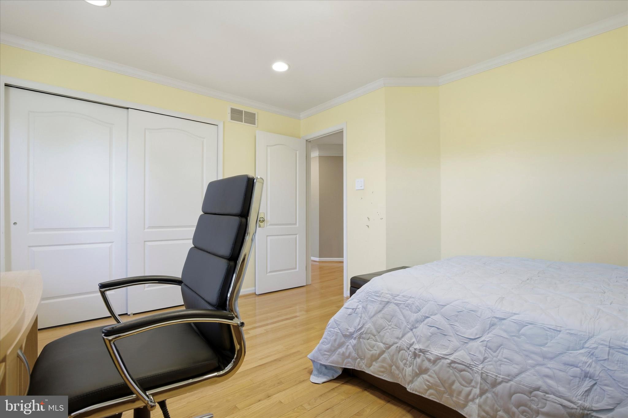 NORTHAMPTON ESTS - Residential