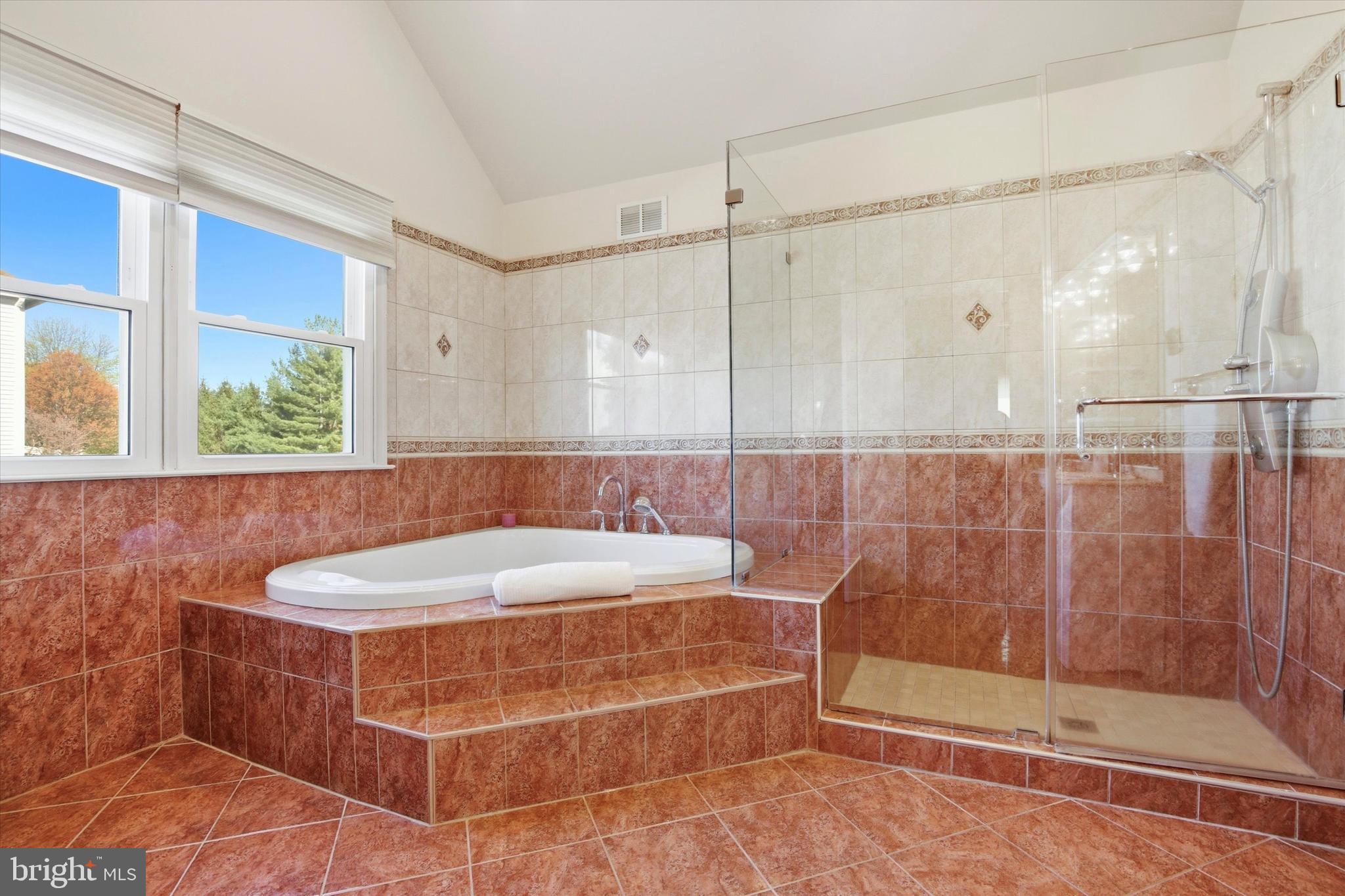 NORTHAMPTON ESTS - Residential