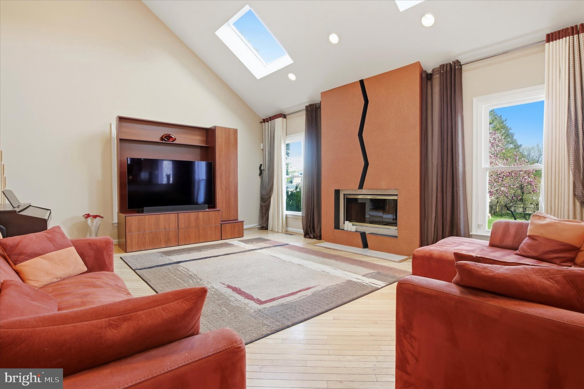 NORTHAMPTON ESTS - Residential