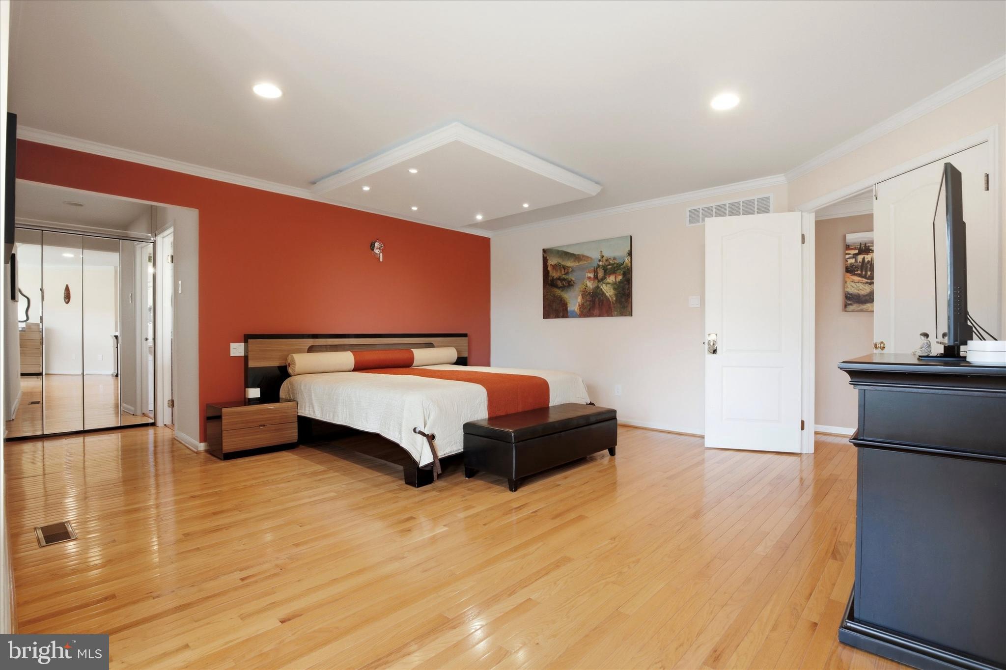 NORTHAMPTON ESTS - Residential