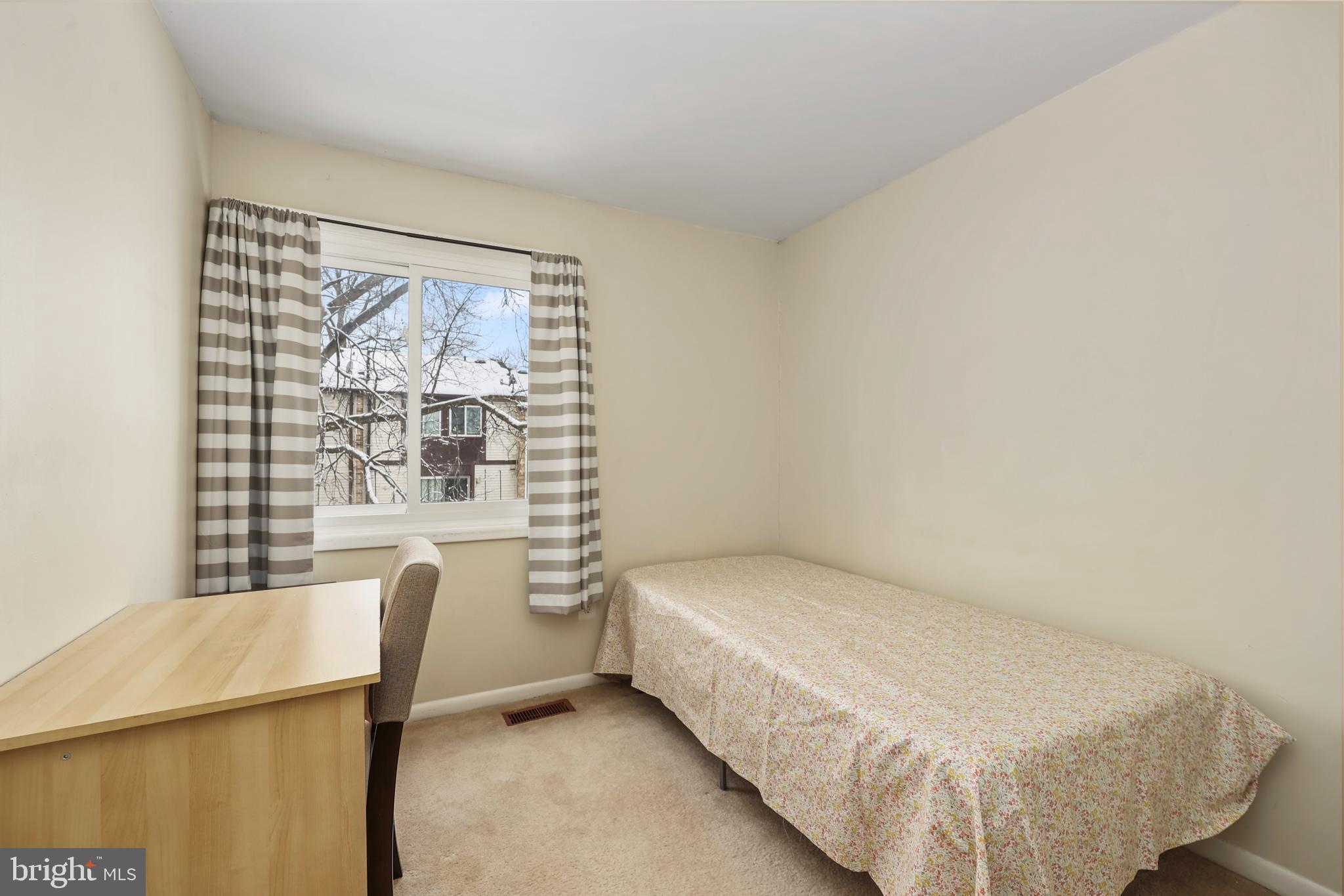 HUNINGTON RIDGE 2 - Residential