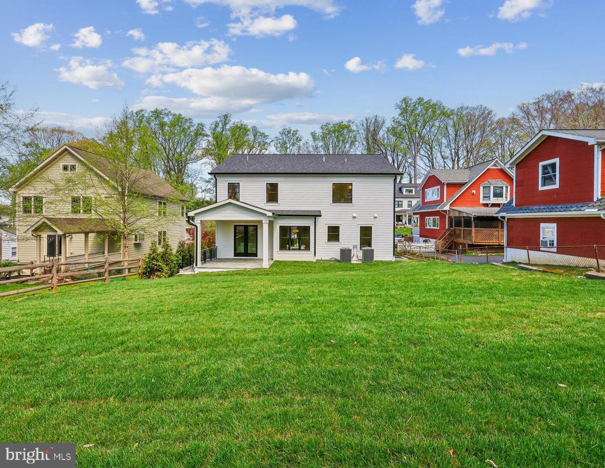 OAKLAND TERRACE - Residential