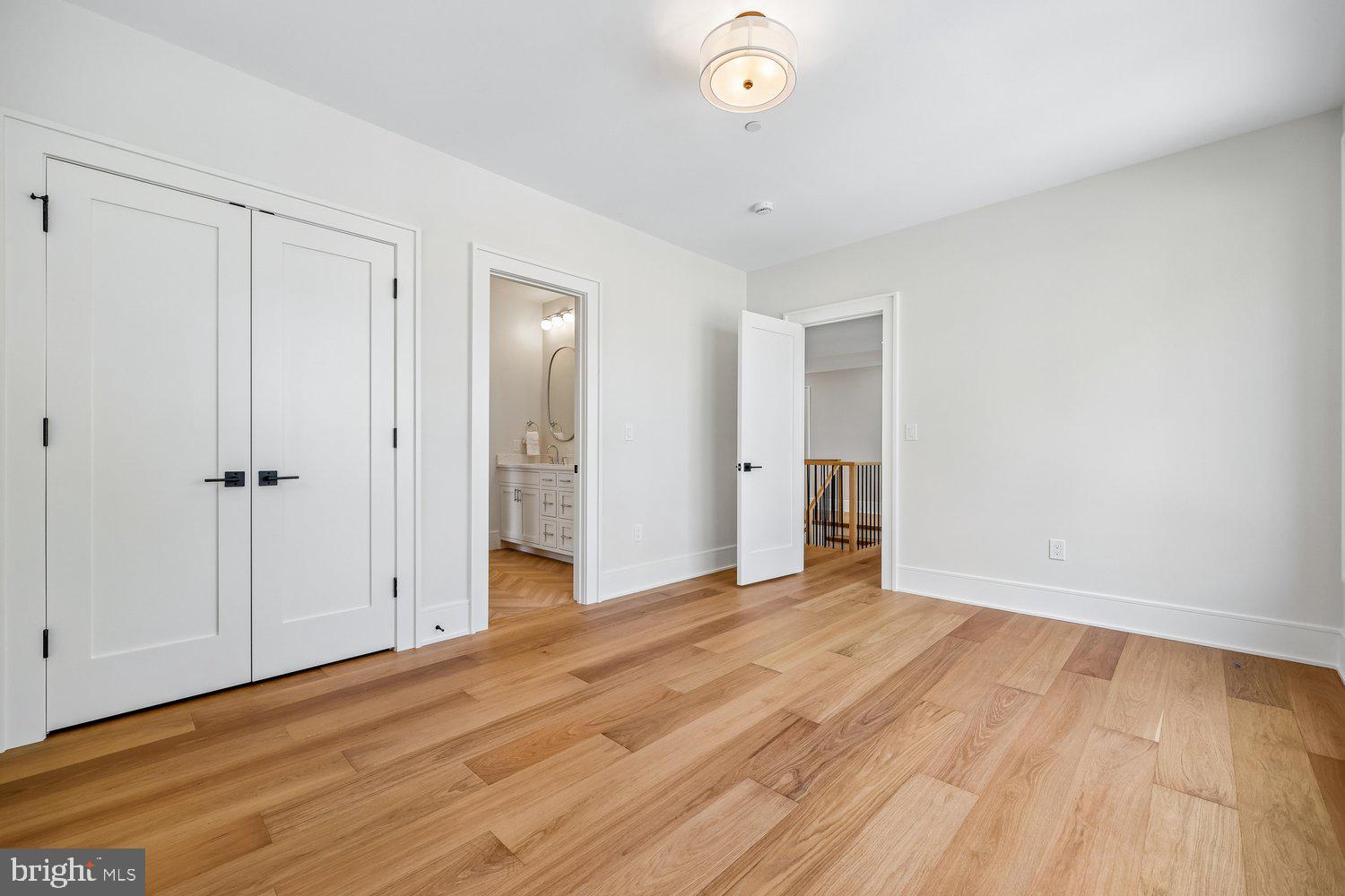 OAKLAND TERRACE - Residential