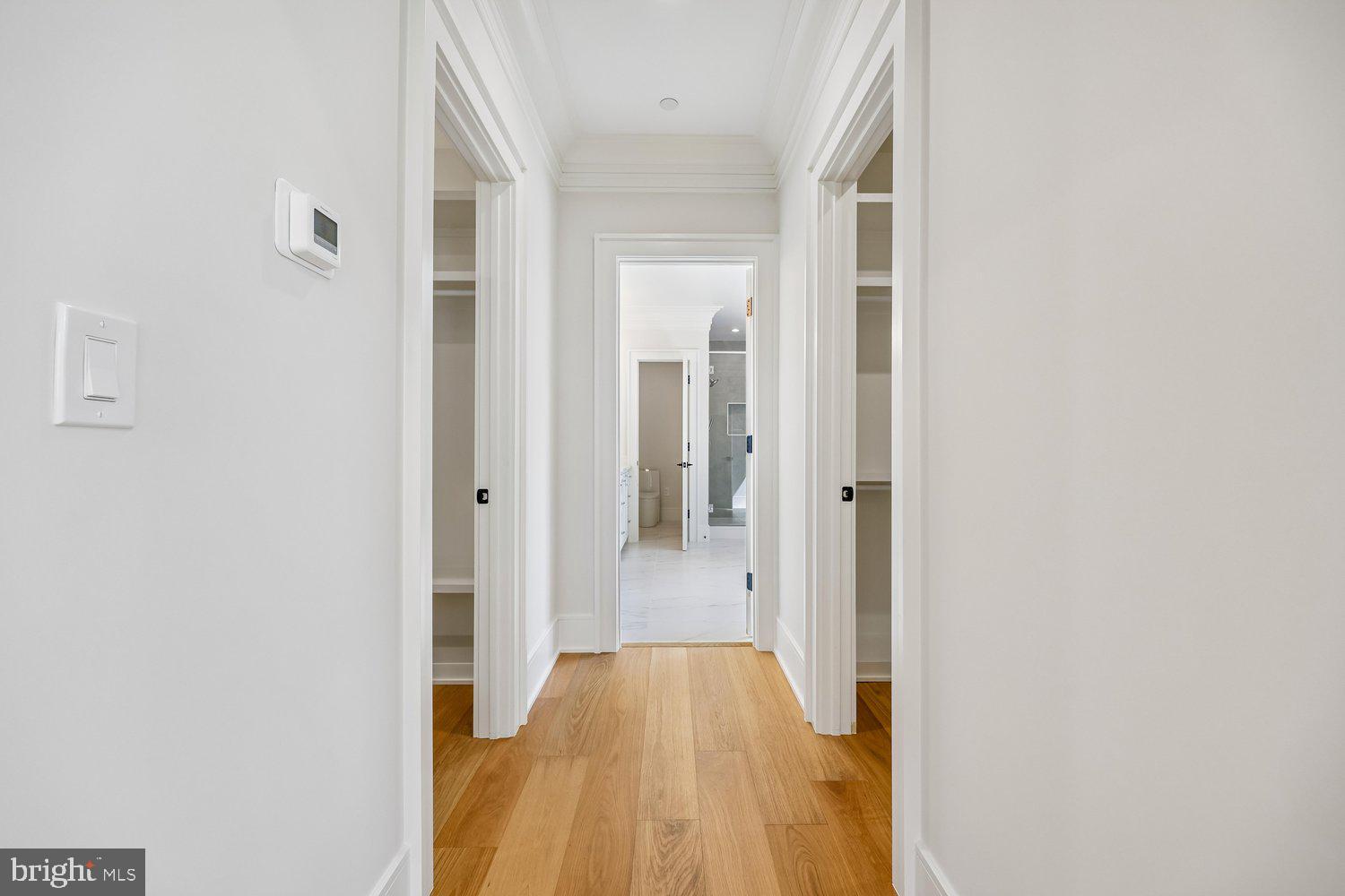 OAKLAND TERRACE - Residential