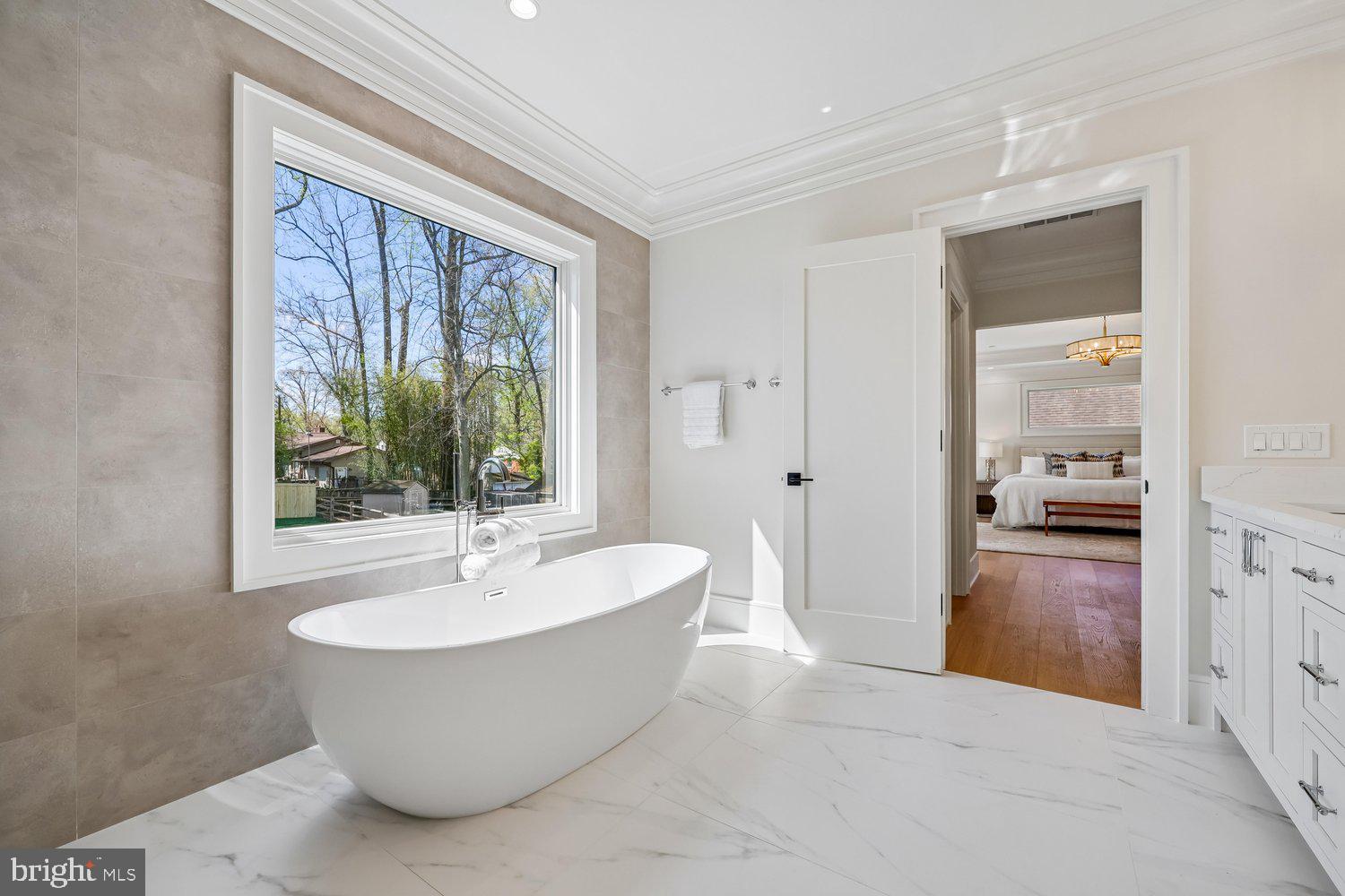 OAKLAND TERRACE - Residential