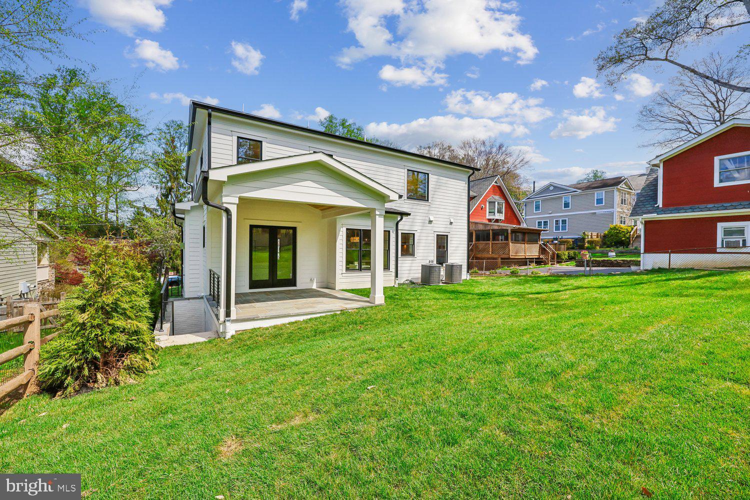 OAKLAND TERRACE - Residential