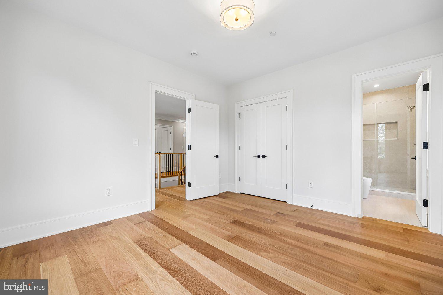 OAKLAND TERRACE - Residential