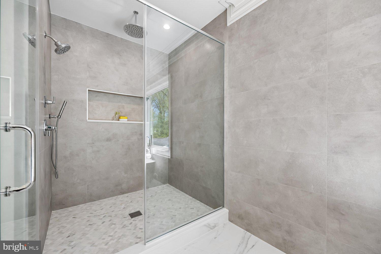 OAKLAND TERRACE - Residential