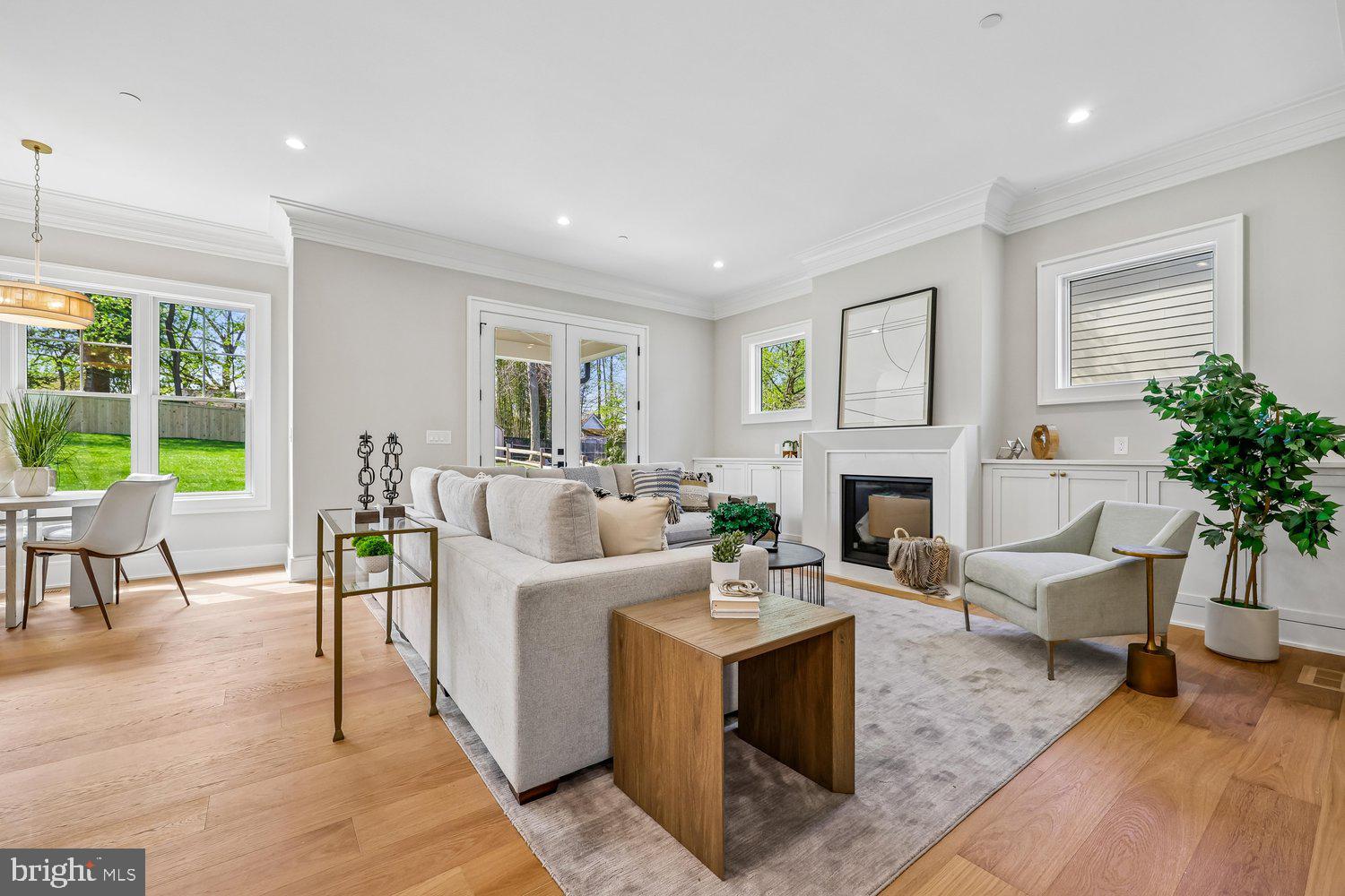 OAKLAND TERRACE - Residential