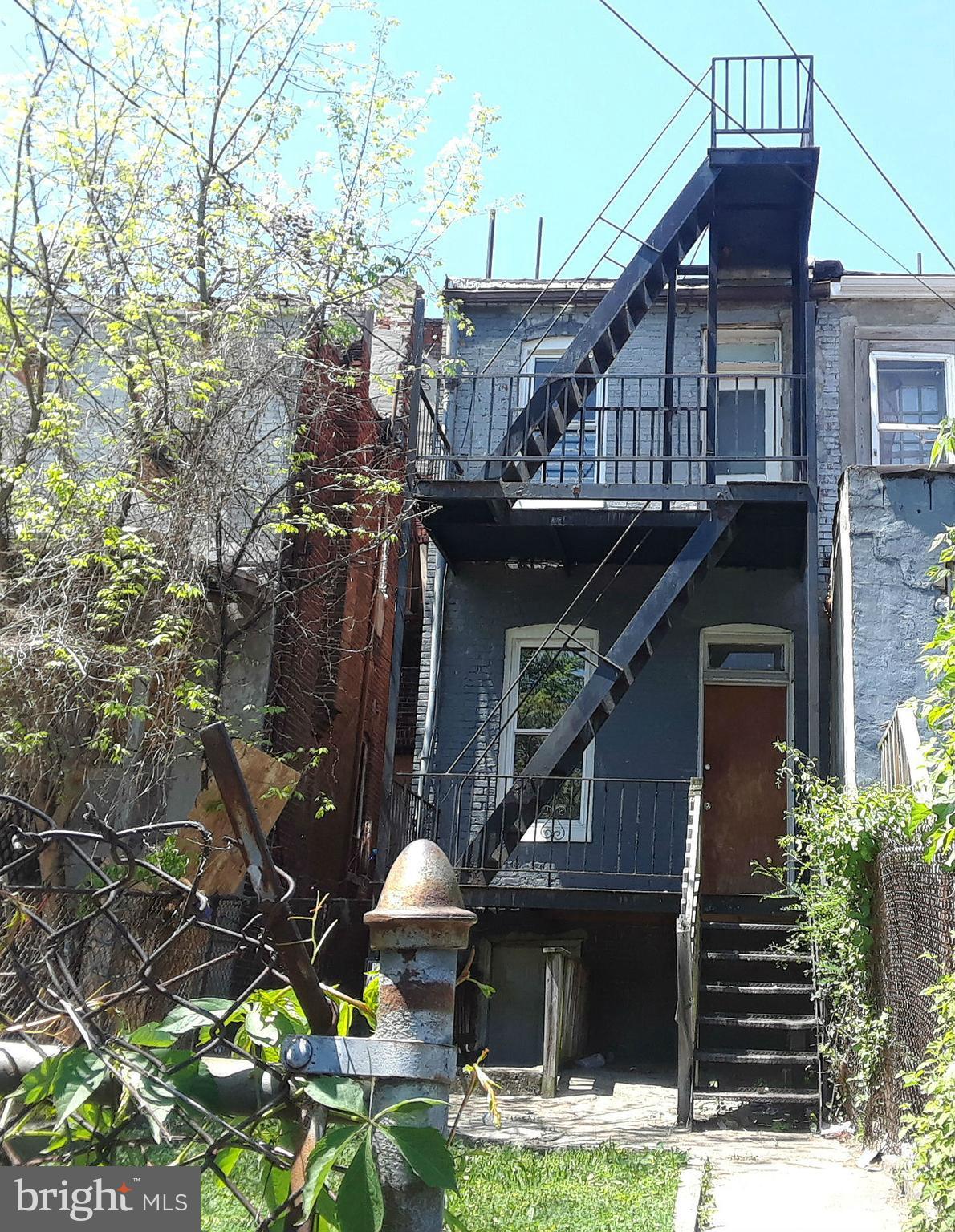 FRANKLIN SQUARE HISTORIC DISTRICT - Residential