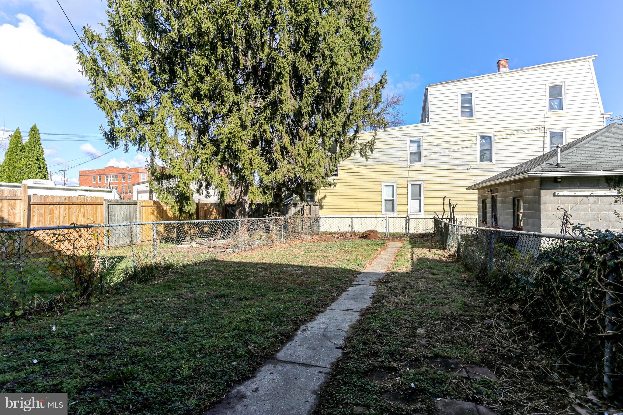 NEW CUMBERLAND BOROUGH - Residential