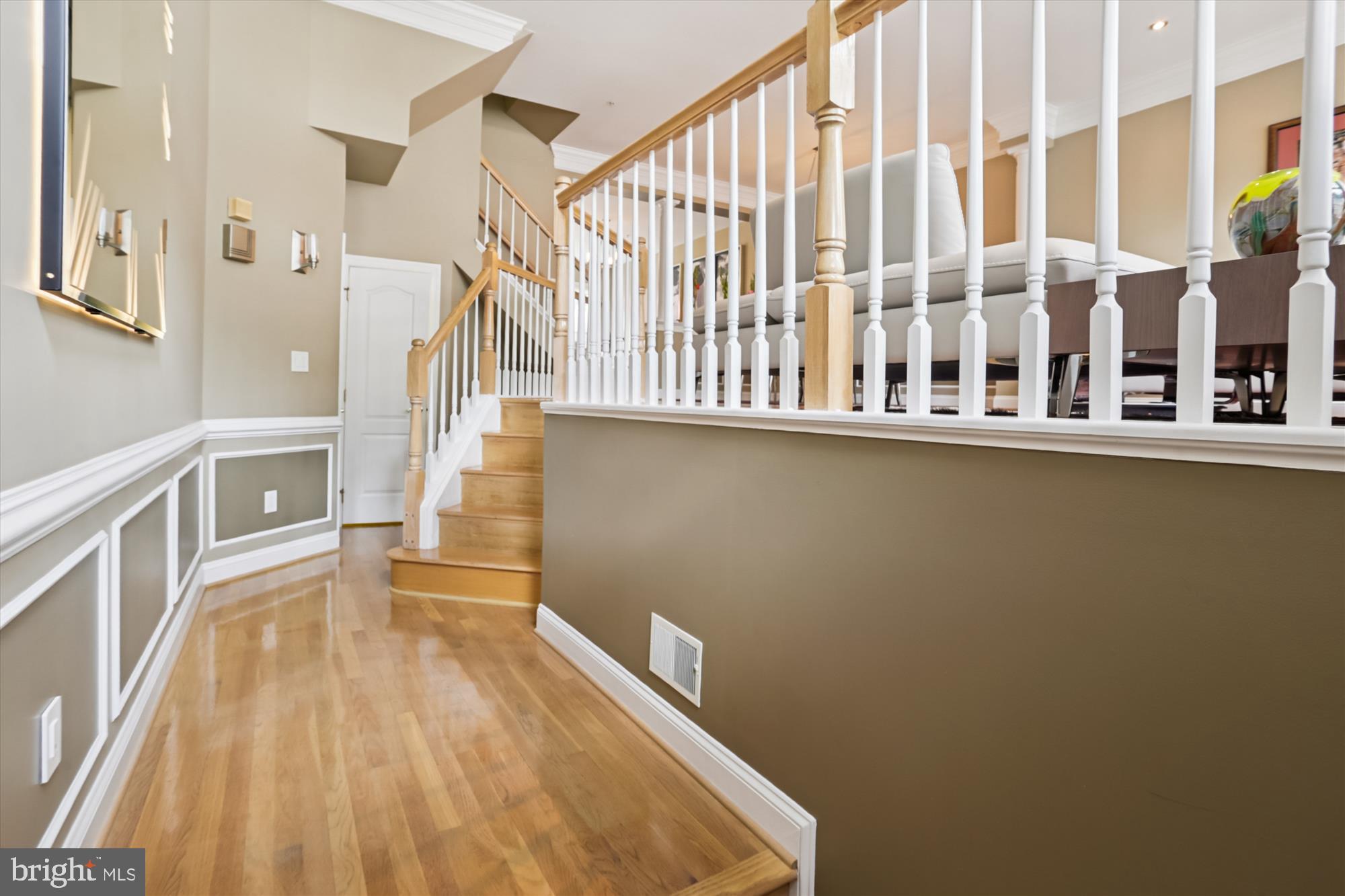 1117 REGAL OAK DRIVE