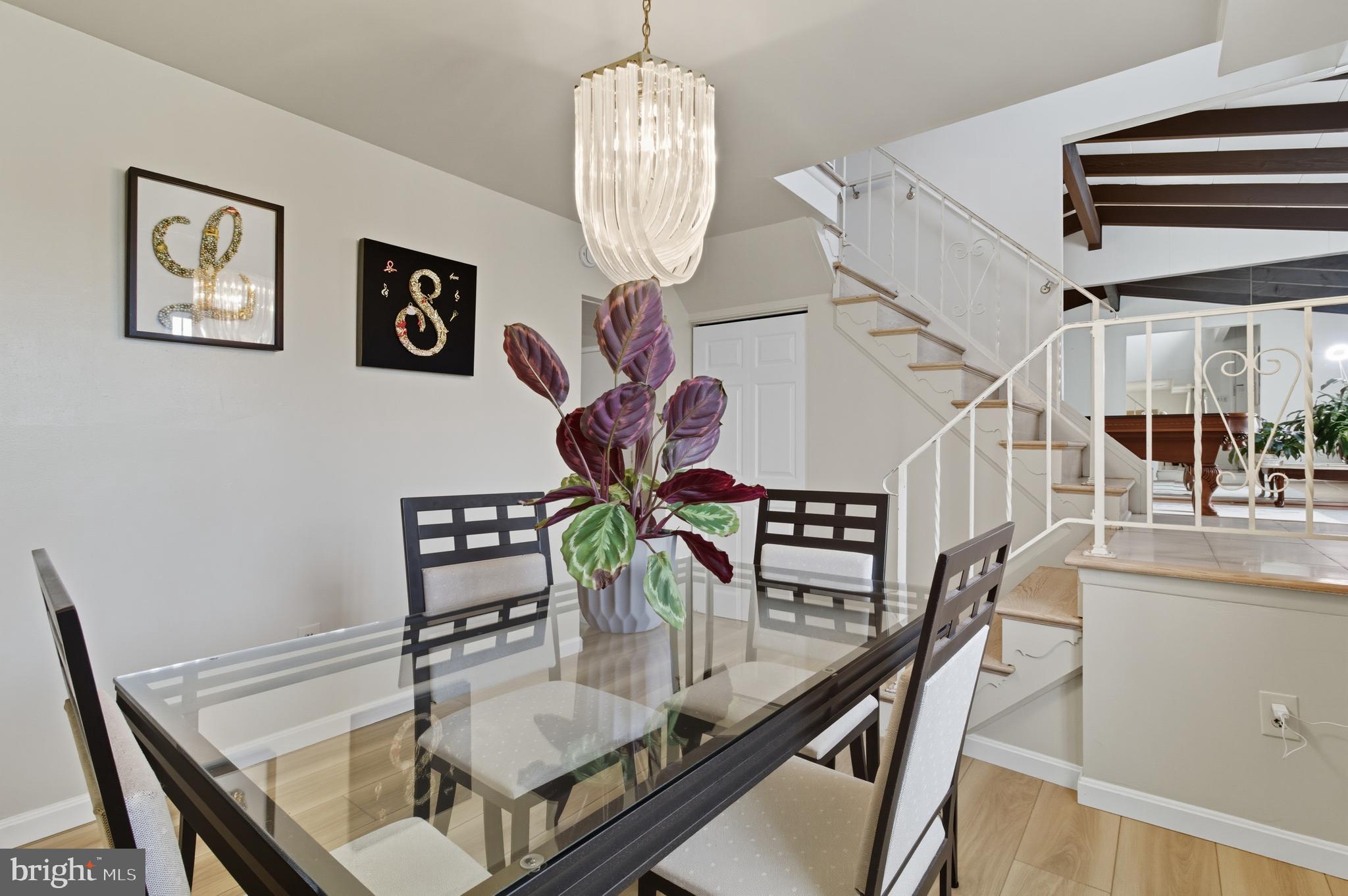 SUNRISE CEDARS - Residential