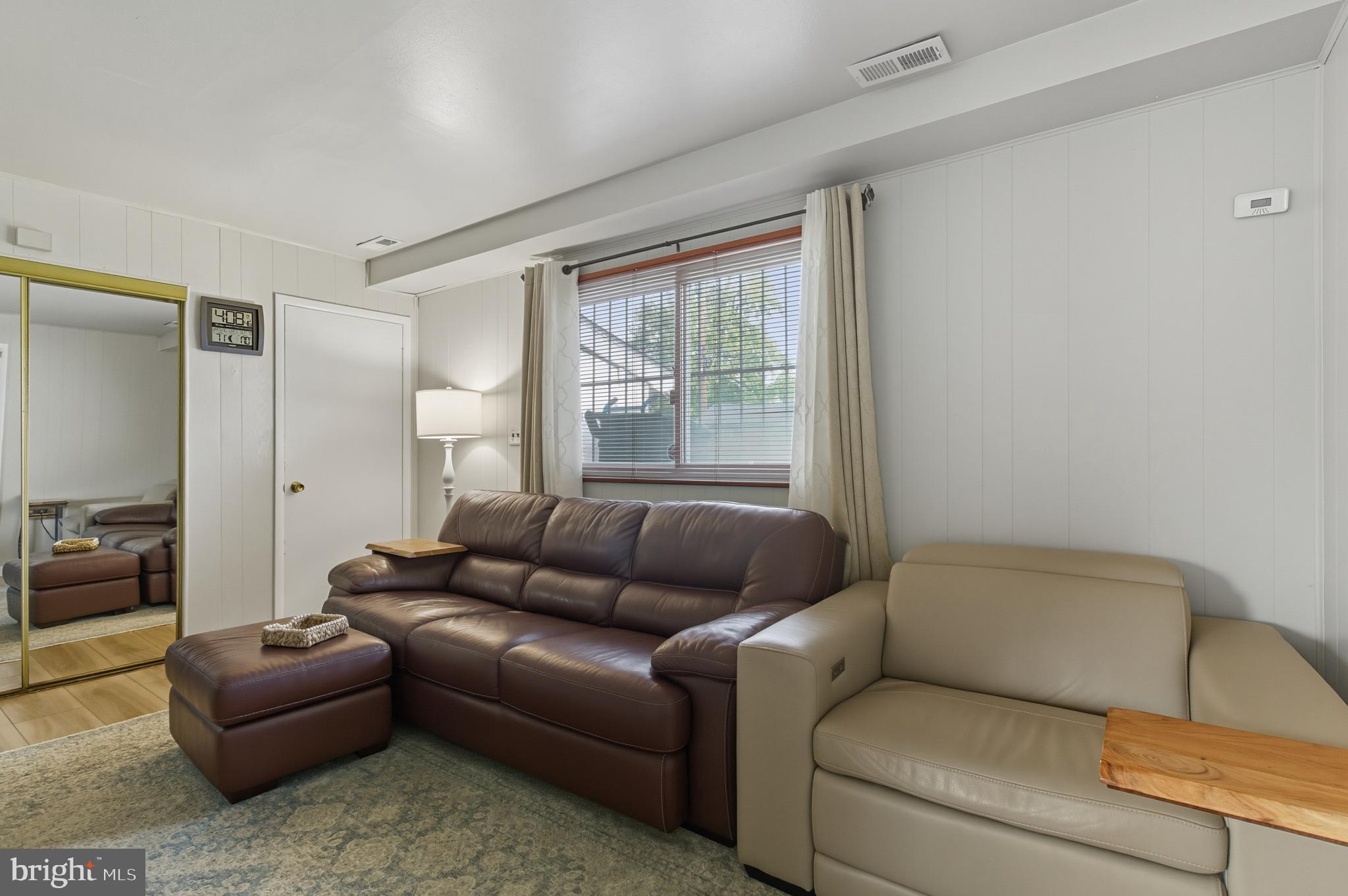 SUNRISE CEDARS - Residential