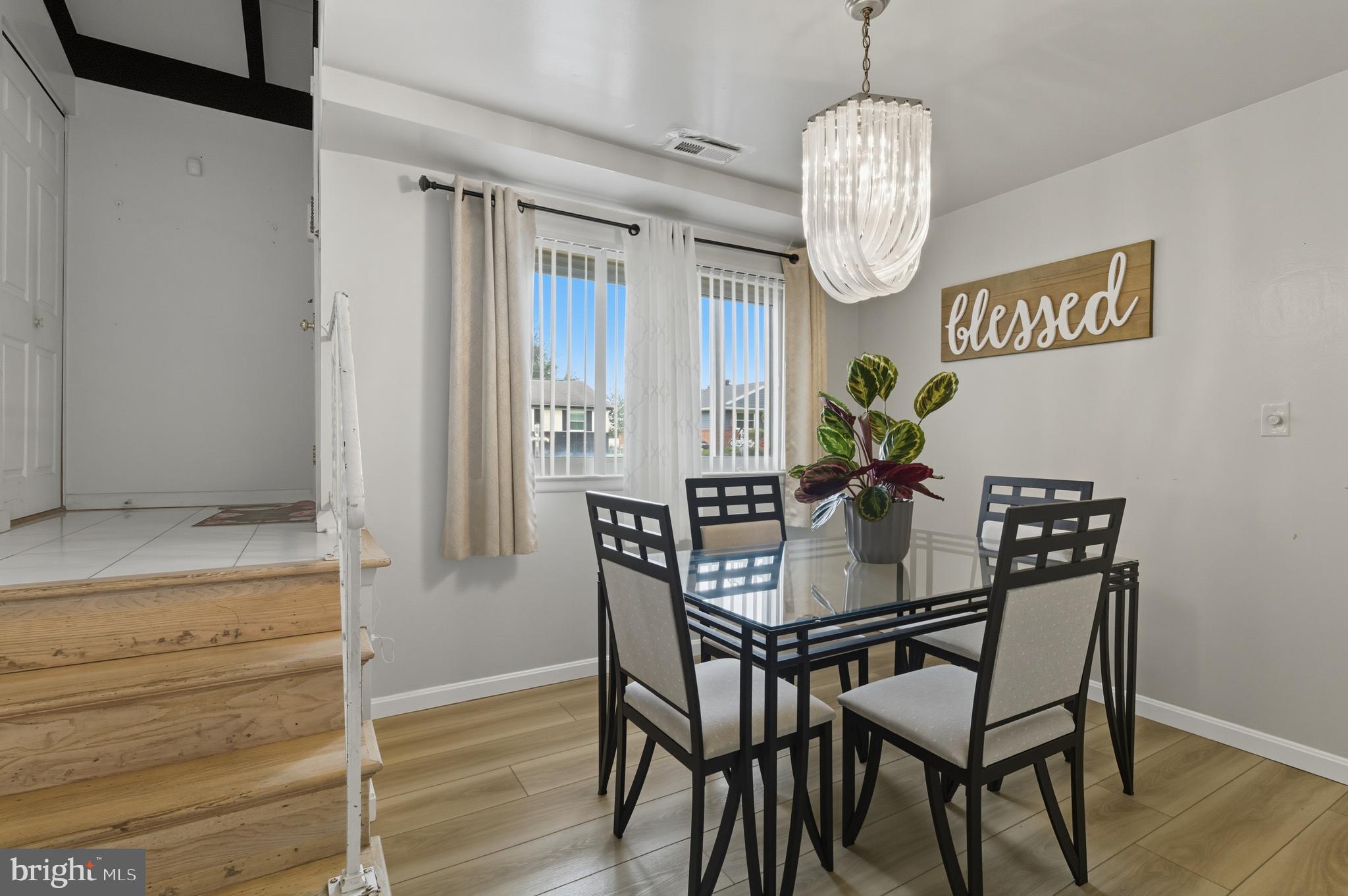 SUNRISE CEDARS - Residential