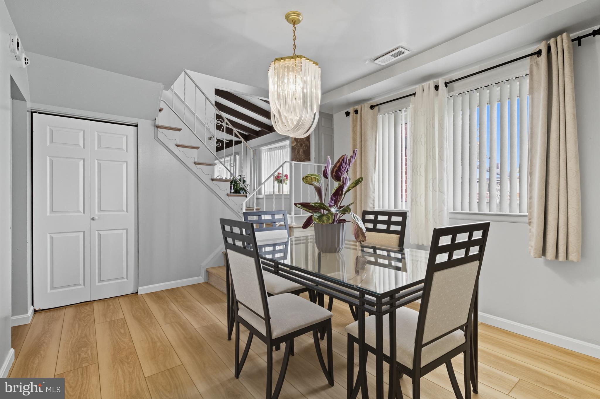 SUNRISE CEDARS - Residential