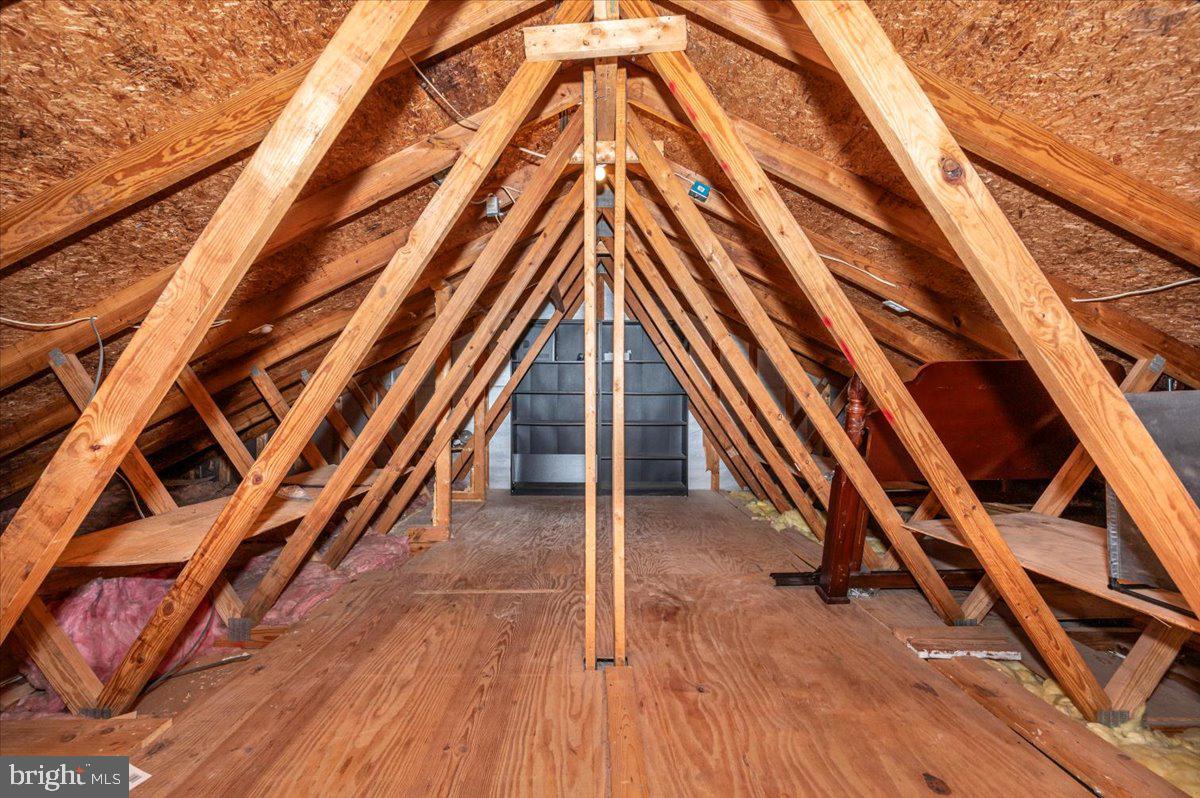 FOUNTAIN ROCK MANOR - Residential