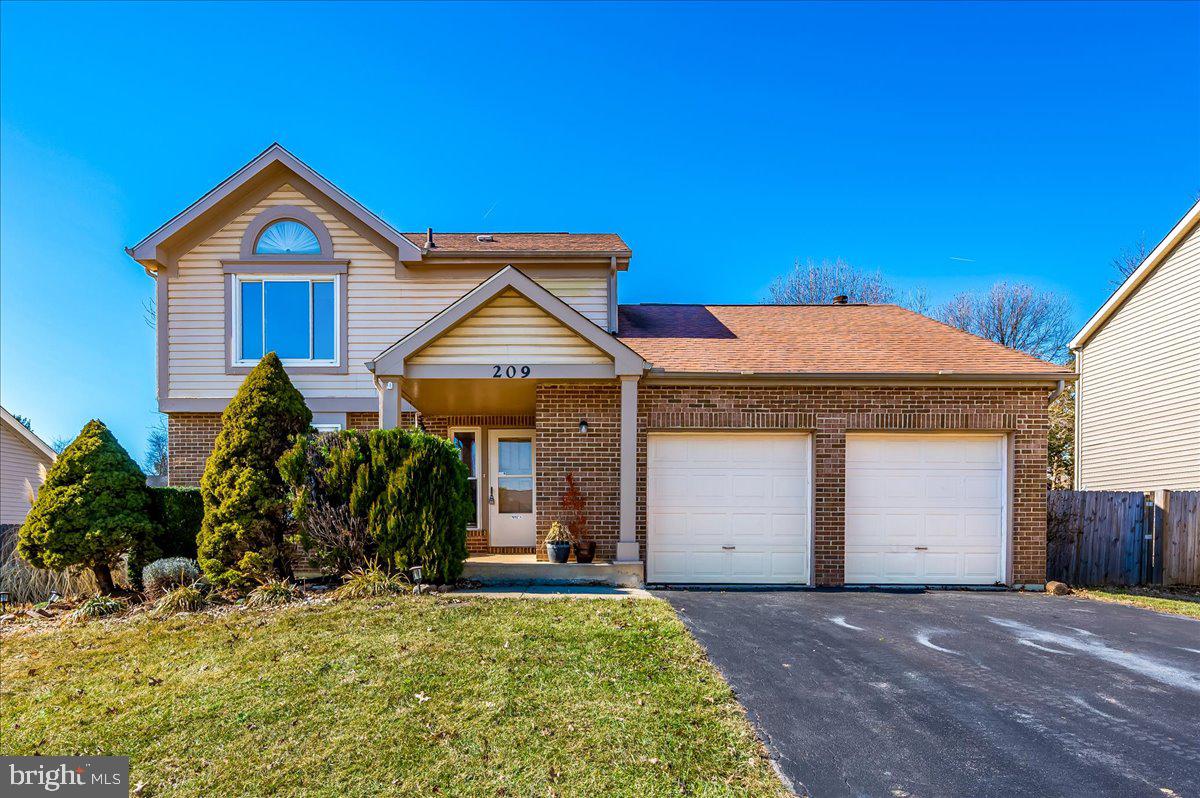 FOUNTAIN ROCK MANOR - Residential