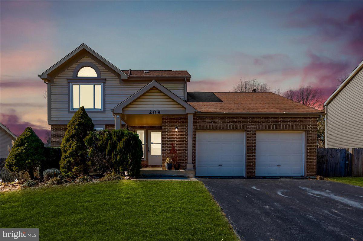 FOUNTAIN ROCK MANOR - Residential