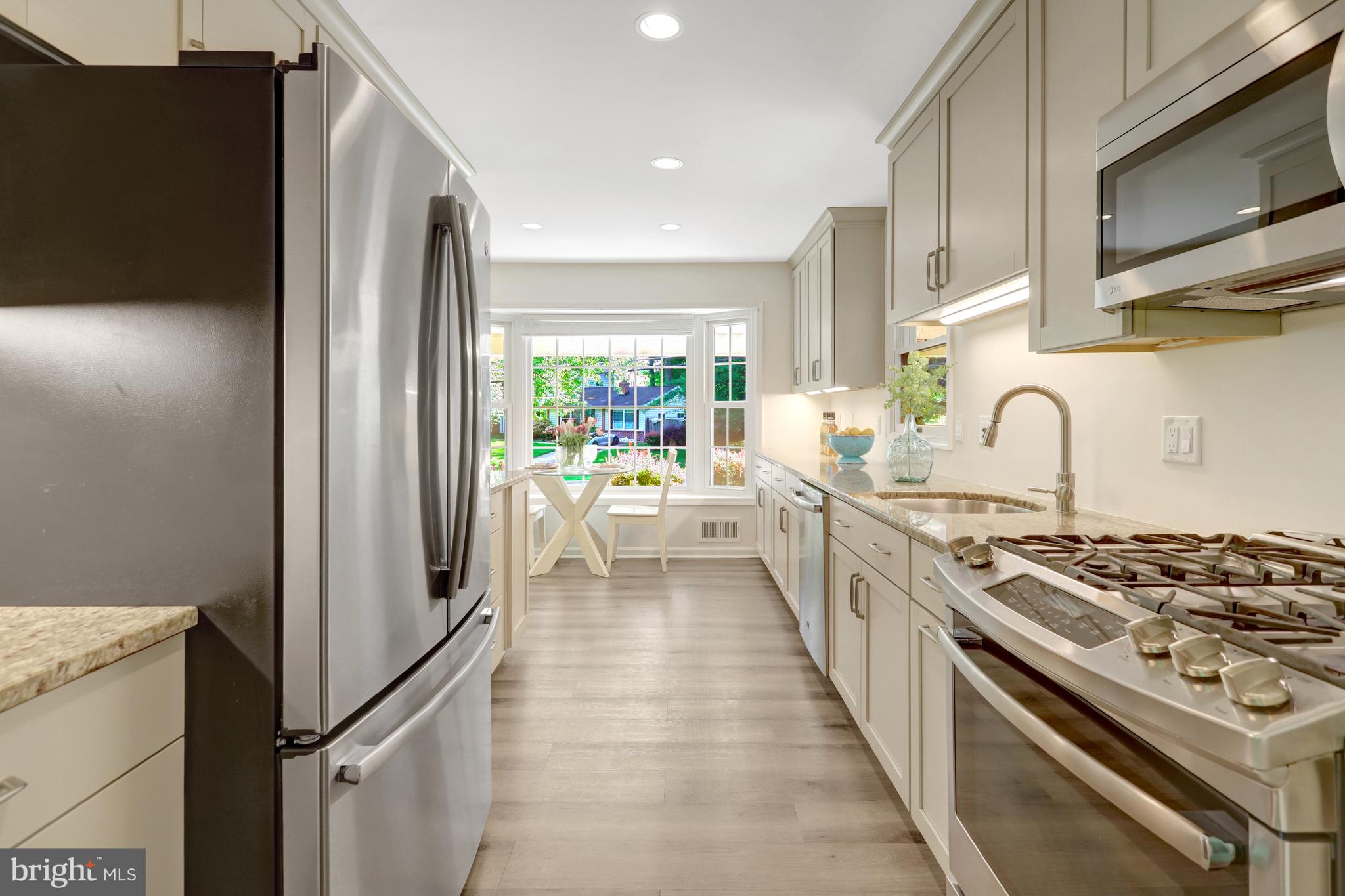 CANTERBURY WOODS - Residential