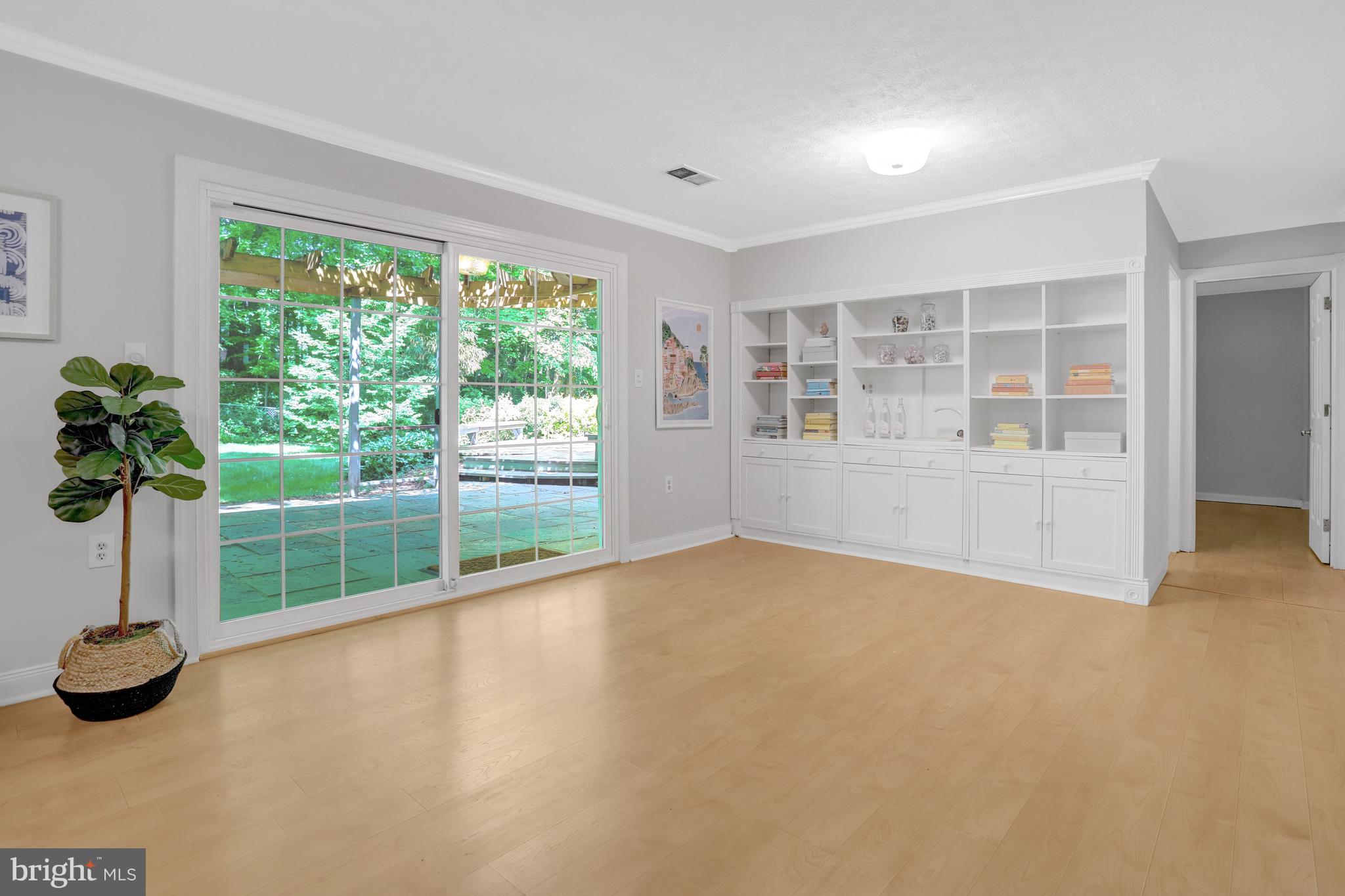 CANTERBURY WOODS - Residential