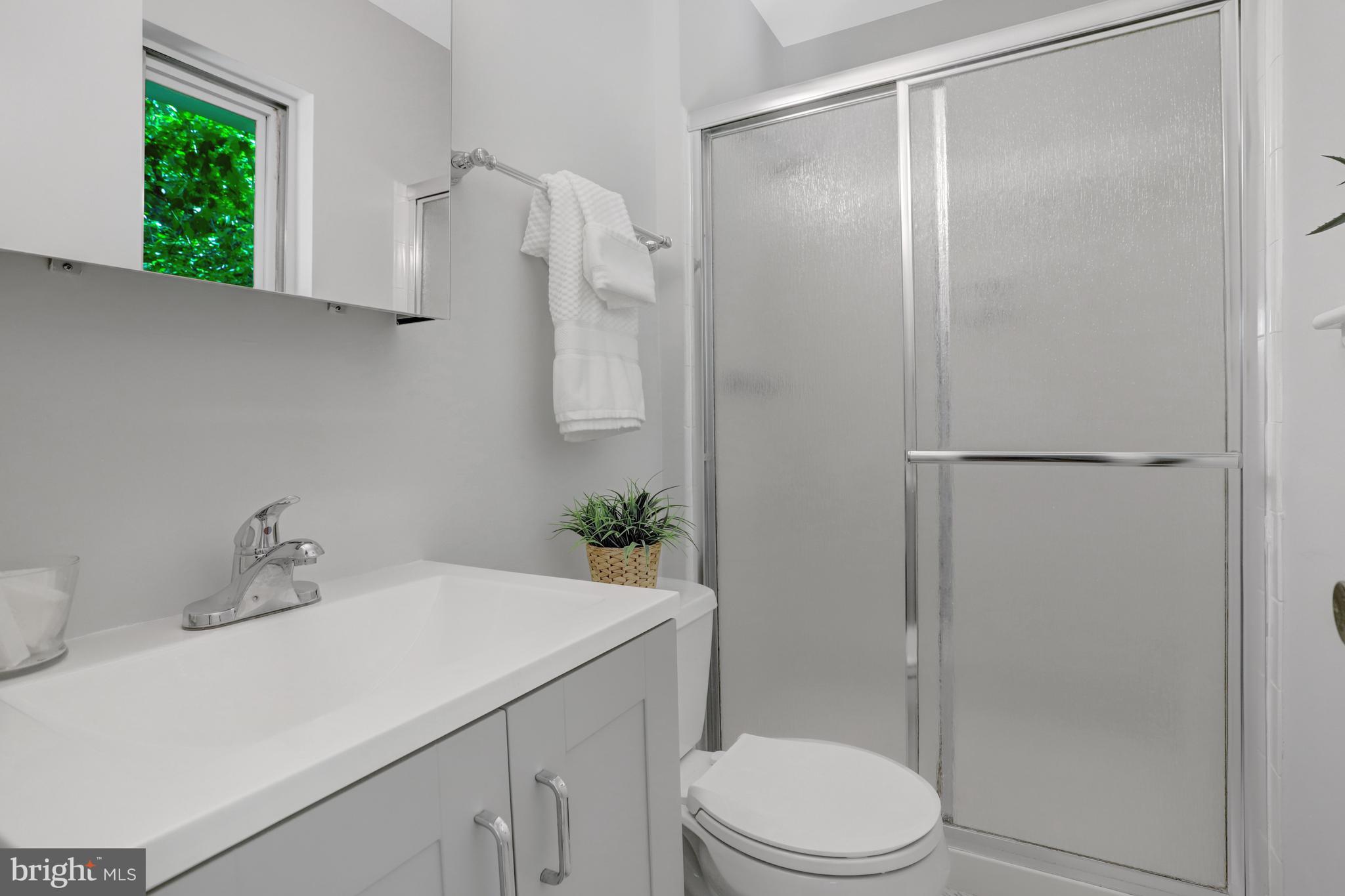 CANTERBURY WOODS - Residential