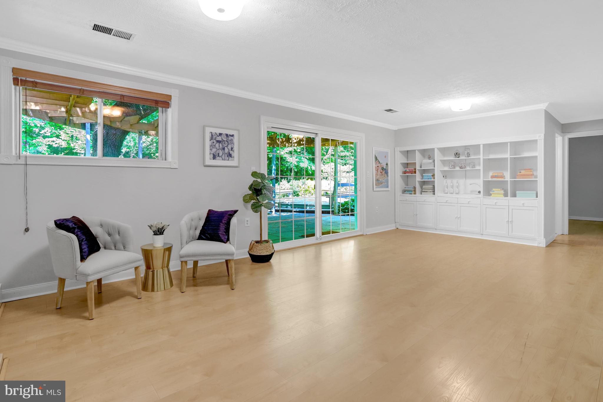 CANTERBURY WOODS - Residential