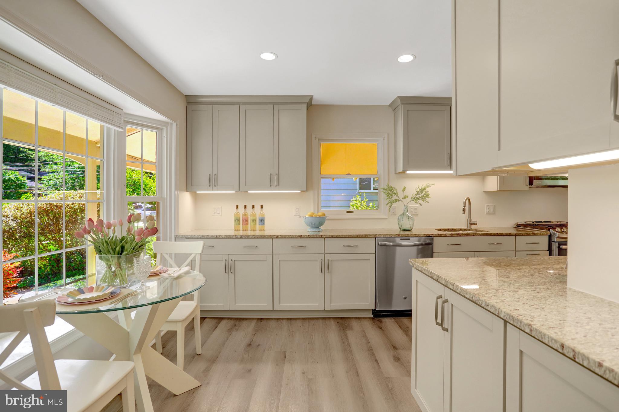 CANTERBURY WOODS - Residential