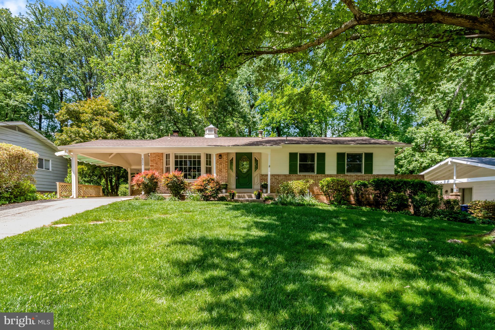 CANTERBURY WOODS - Residential